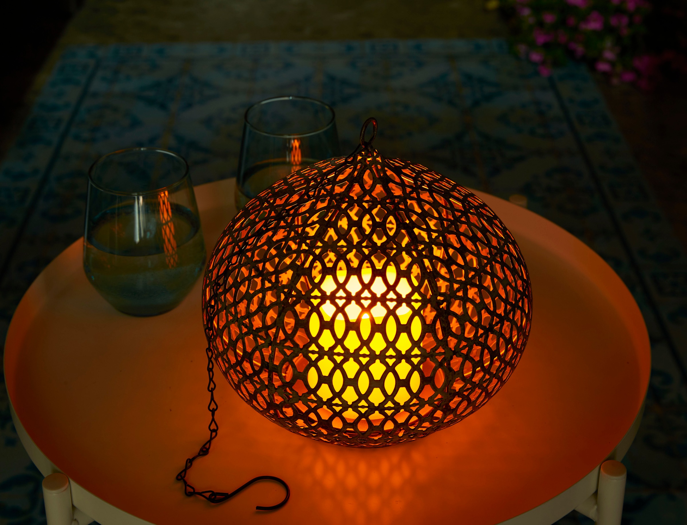 Thumbnail - LUXFORM Außen-Tischleuchte "Wiederaufladbare USB-Gartenlampe - Edessa" LED-Modul 1 Stk. Ausgestattet mit Kunststoffkerze...