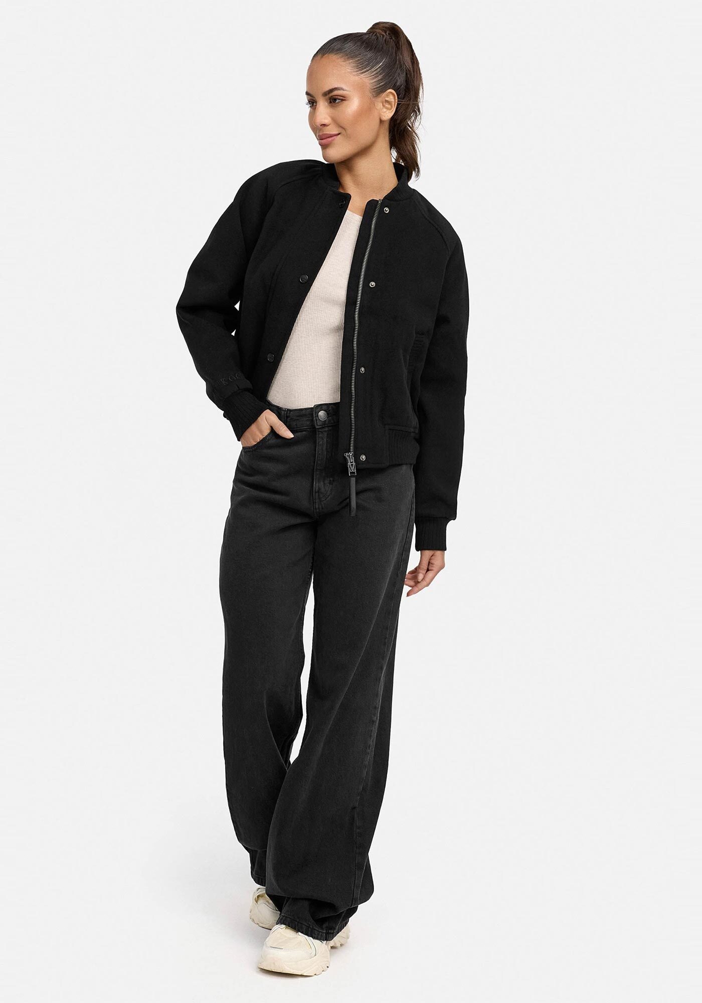 Marikoo Collegejacke »Zunaa«, Modische Jacke im Collegejacken-Stil mit Rippbündchen und Raglanärmeln
