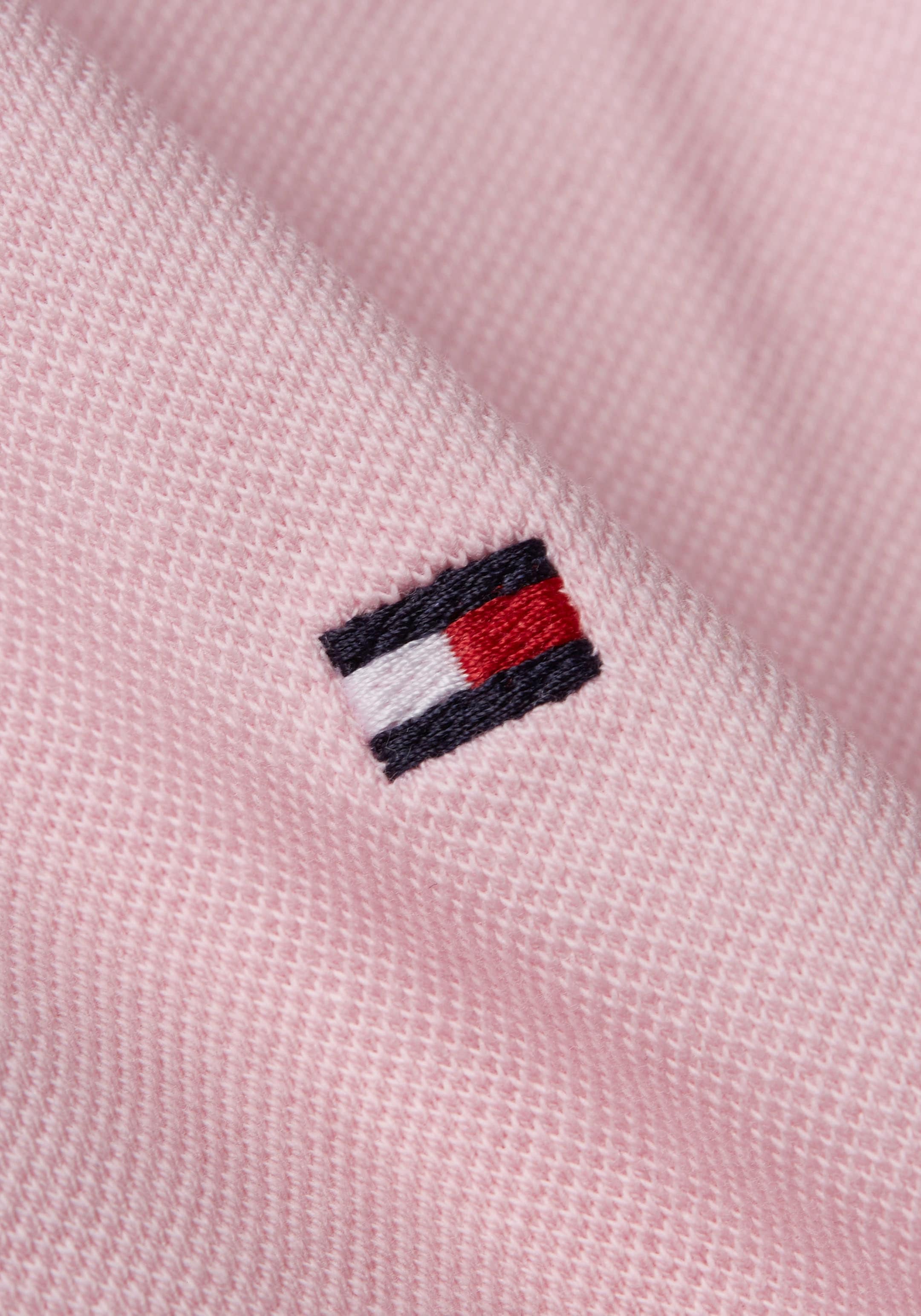 BAUR Poloshirt, 5-Knopf-Leiste Friday Tommy Tommy Hilfiger und auffälliger Hilfiger Black | mit Logostickerei