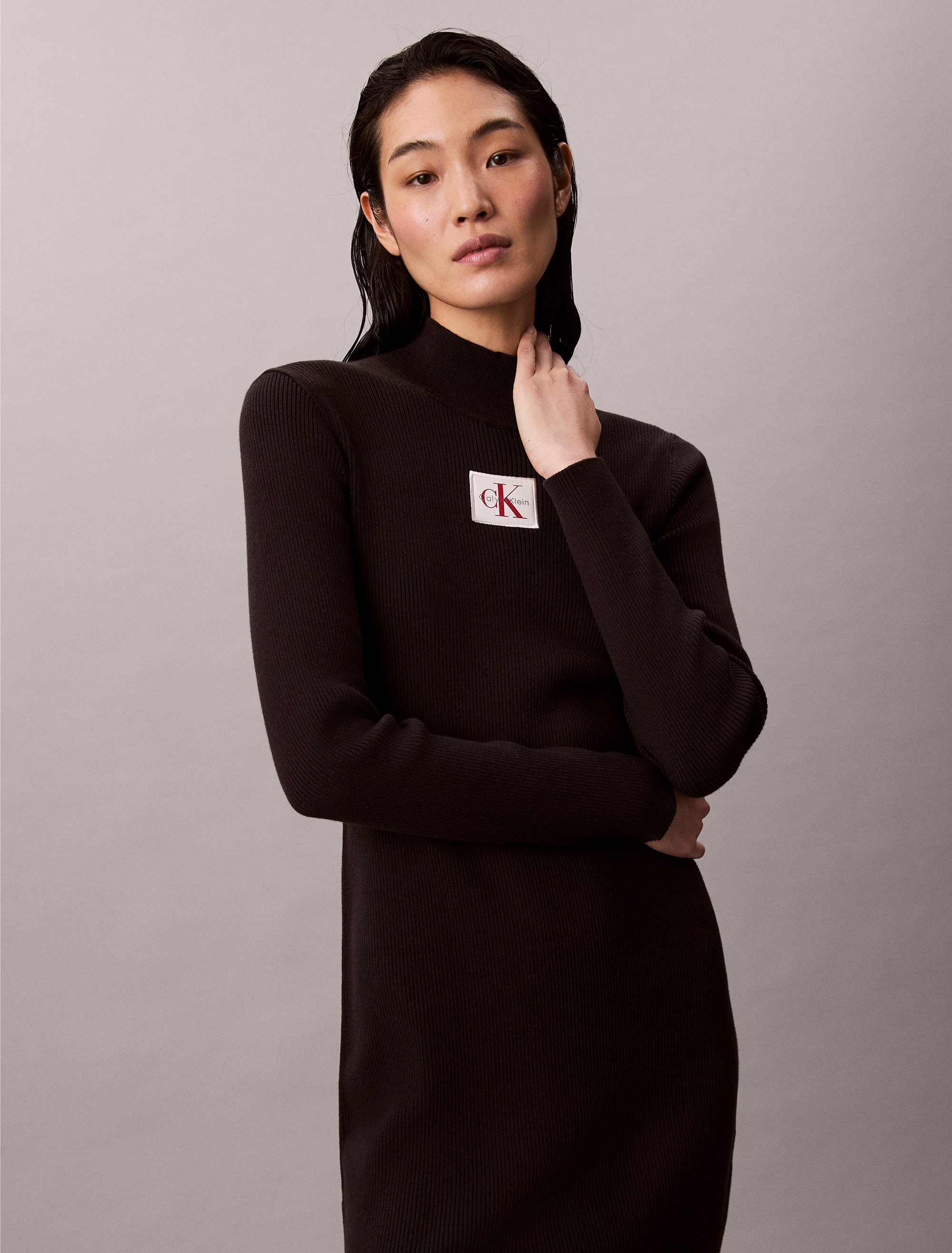 Calvin Klein Jeans Strickkleid »LS T NECK MINI DRESS«, Mit Rundhalsausschnitt, figurbetont