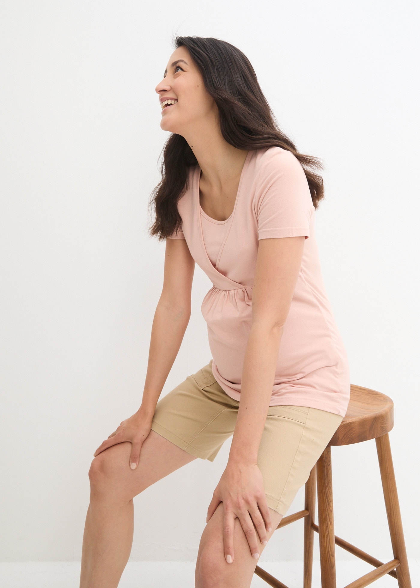 bonprix Stillshirt »2-in-1 Umstands- und Stillshirts (2er Pack?)« Packung, 2, 2 Stk. figurumspielende Passform, mit Wickelschnitt