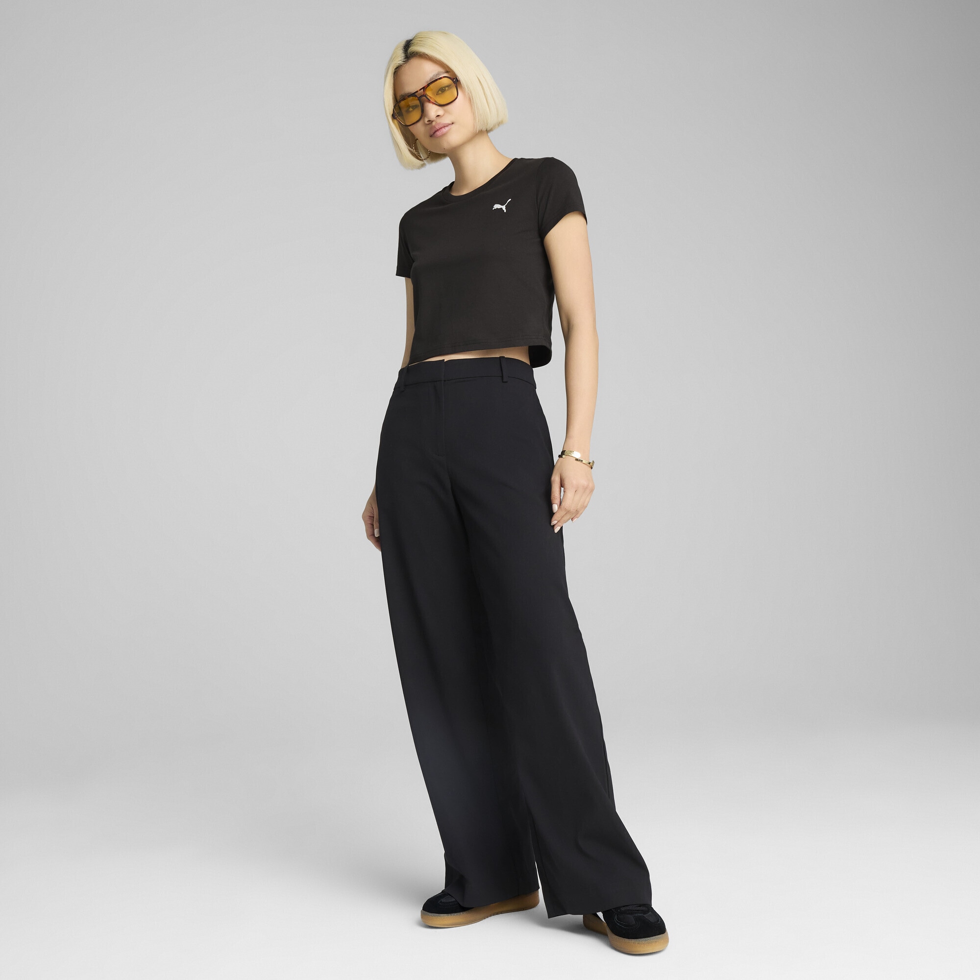 PUMA T-Shirt »WARDROBE ESS Kurzes figurbetontes T-Shirt Damen«