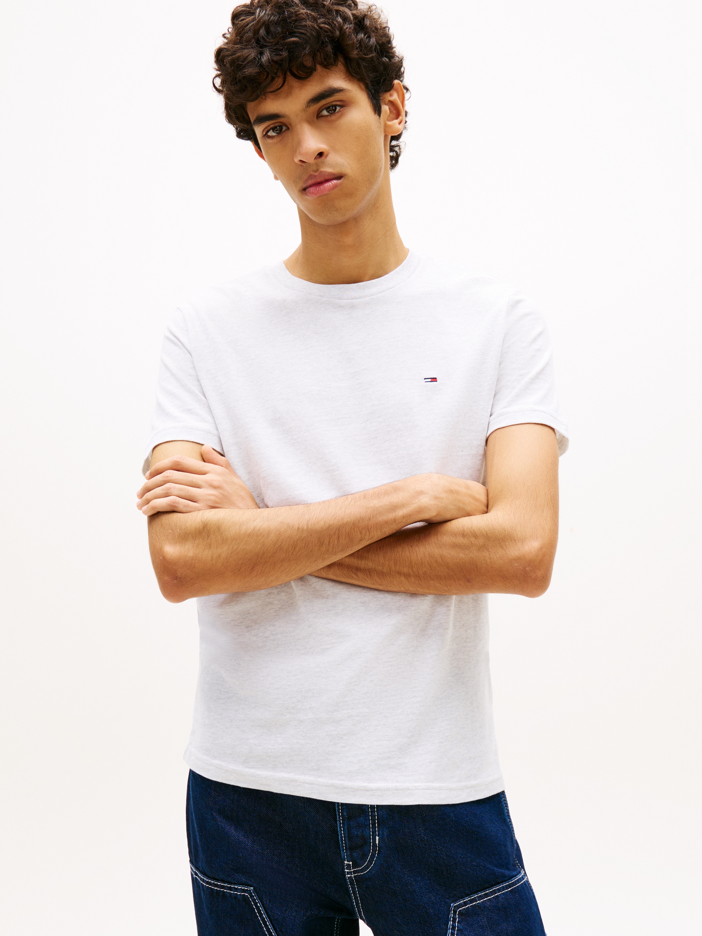 Tommy Jeans Rundhalsshirt »TJM XSLIM 2PACK JERSEY TEE EXT« Packung, 2er-Pack,  Logostickerei, 2Pack