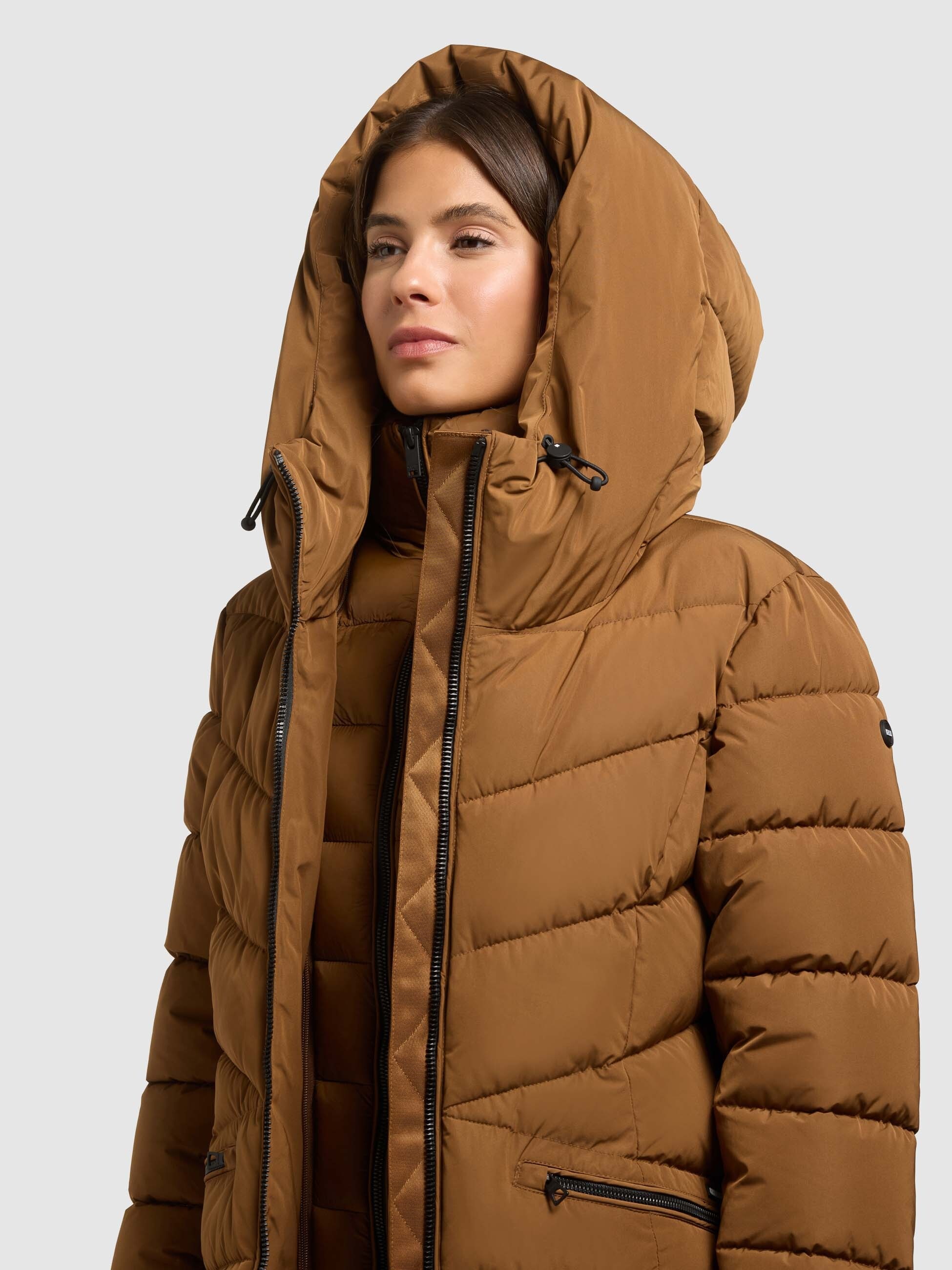 khujo Steppjacke »HERSCH2 - 2IN1 (EINSATZ HERAUSNEHMBAR)« mit Kapuze