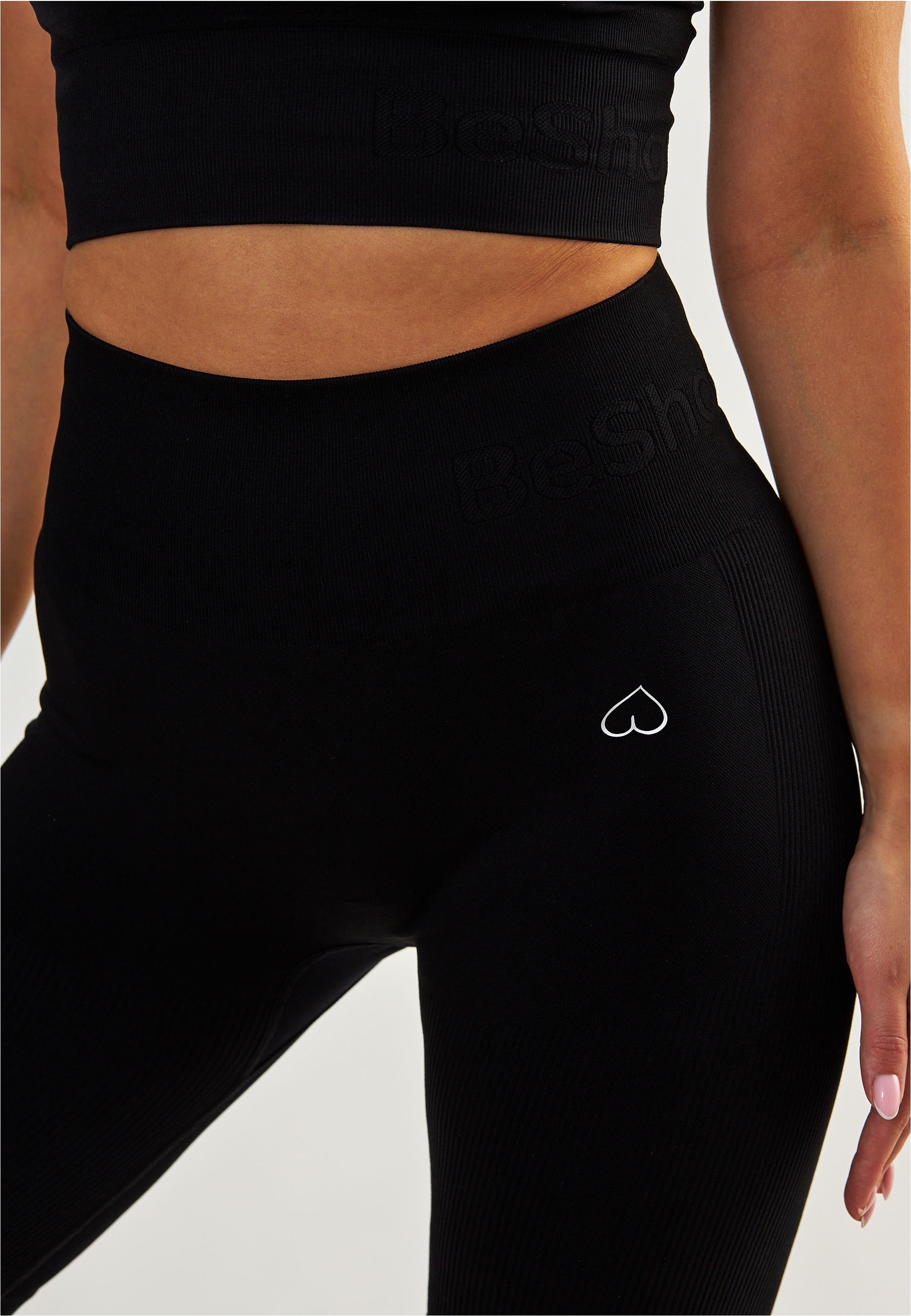 BeShaped Funktionstights »Body Boost«, (1 tlg.), mit elastischer Eigenschaft