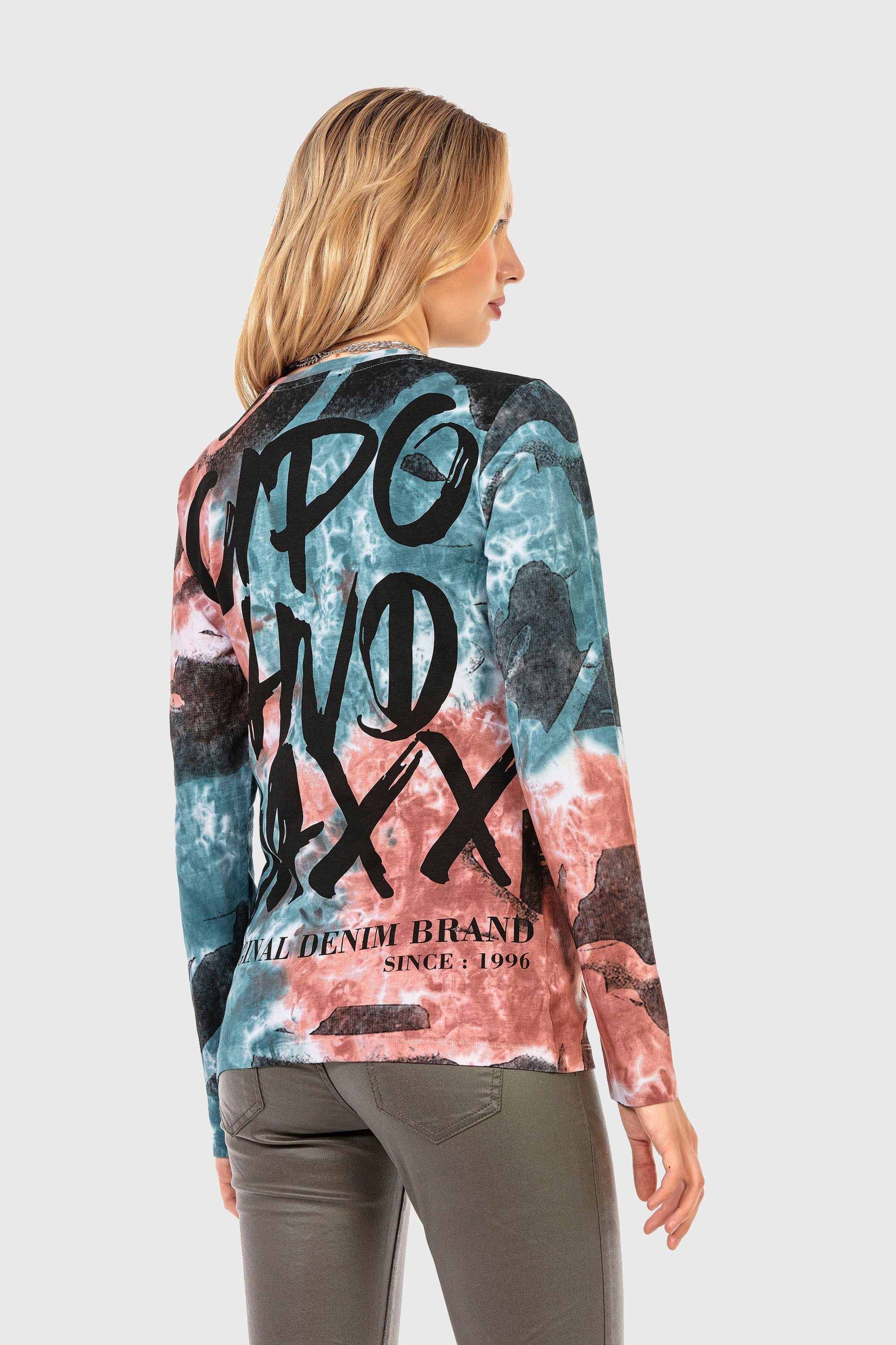 Cipo & Baxx Sweatshirt »SWEATSHIRT«, (1 tlg.), komfortablen Stil