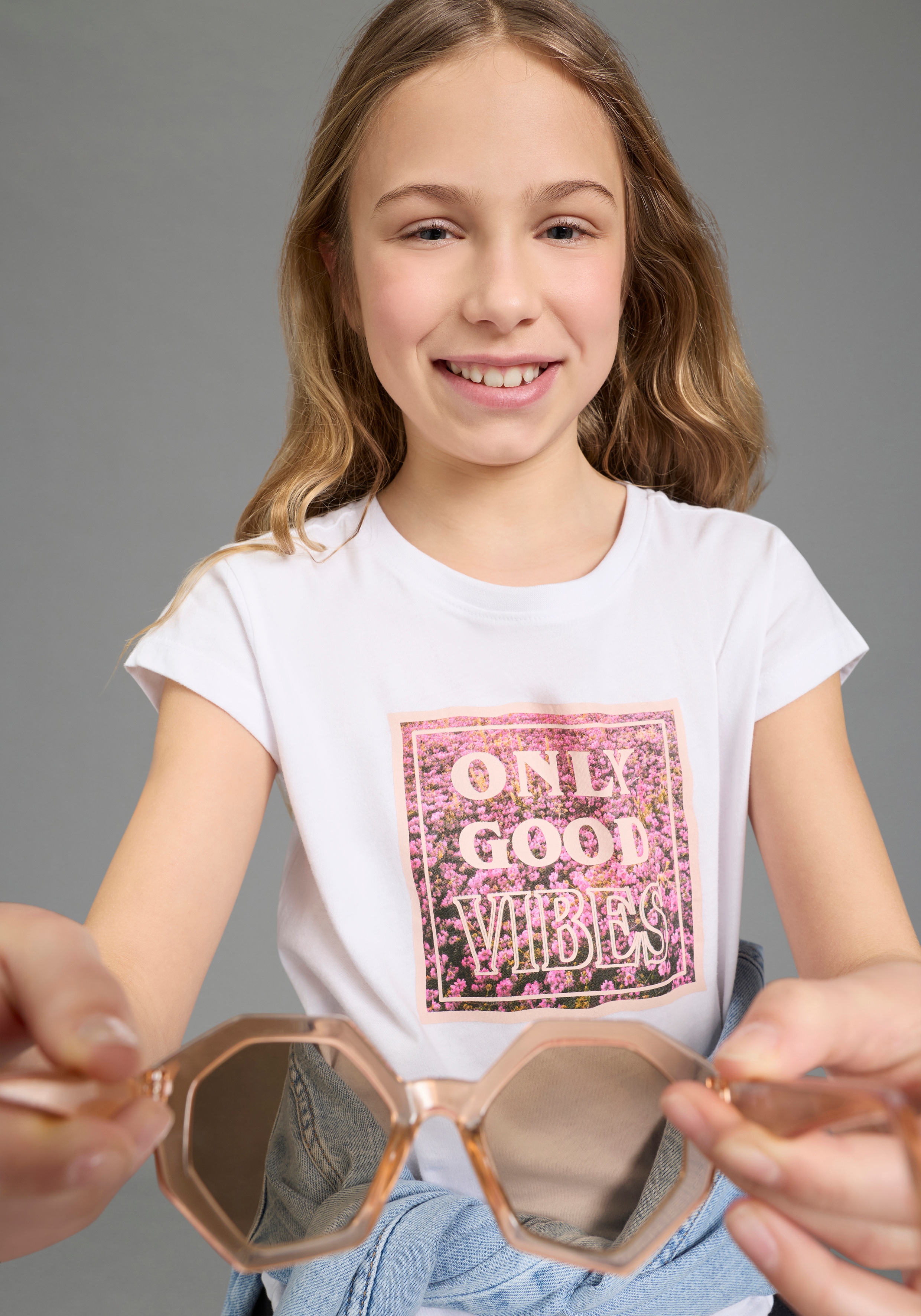 KIDSWORLD T-Shirt "ONLY GOOD VIBES - Druck" Kurzarm, gerade Passform, mit peppigen Statements und Sprüchen