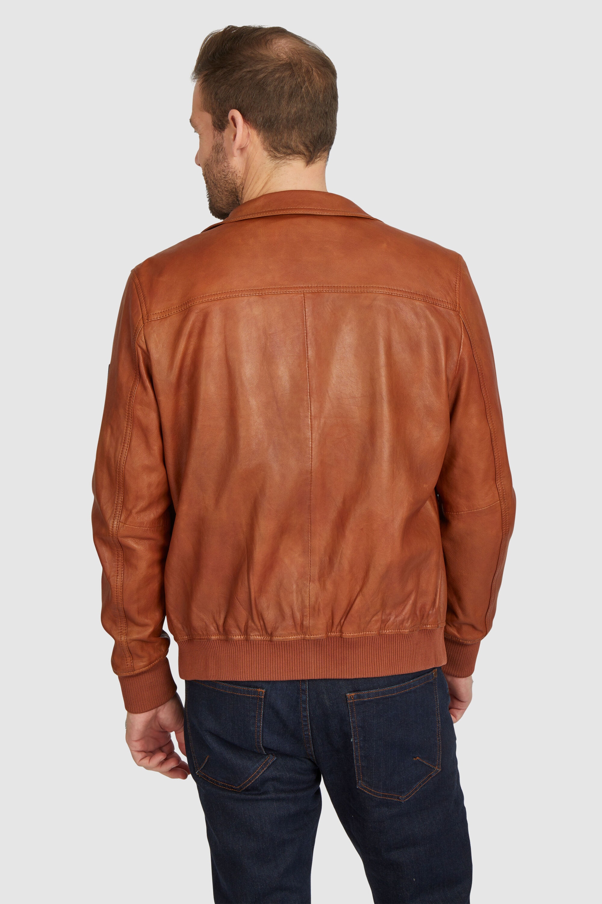 bugatti Collegejacke »BULEONARDO« ohne Kapuze mit Ziernähten