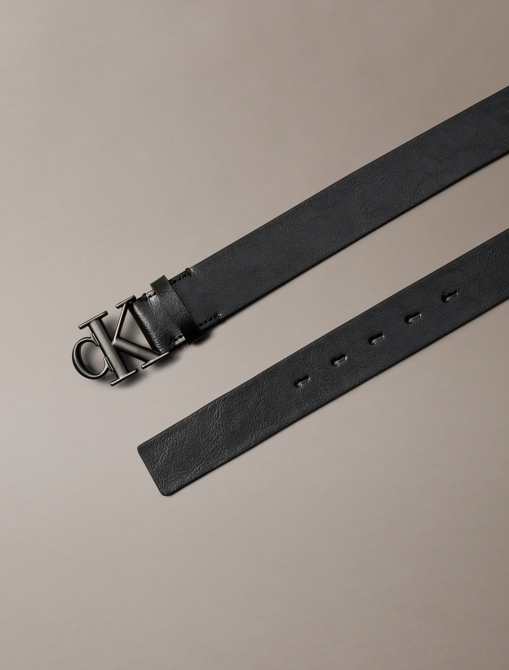 Calvin Klein Ledergürtel »MONOGRAM BUCKLE 35MM«, Größenverstellbar