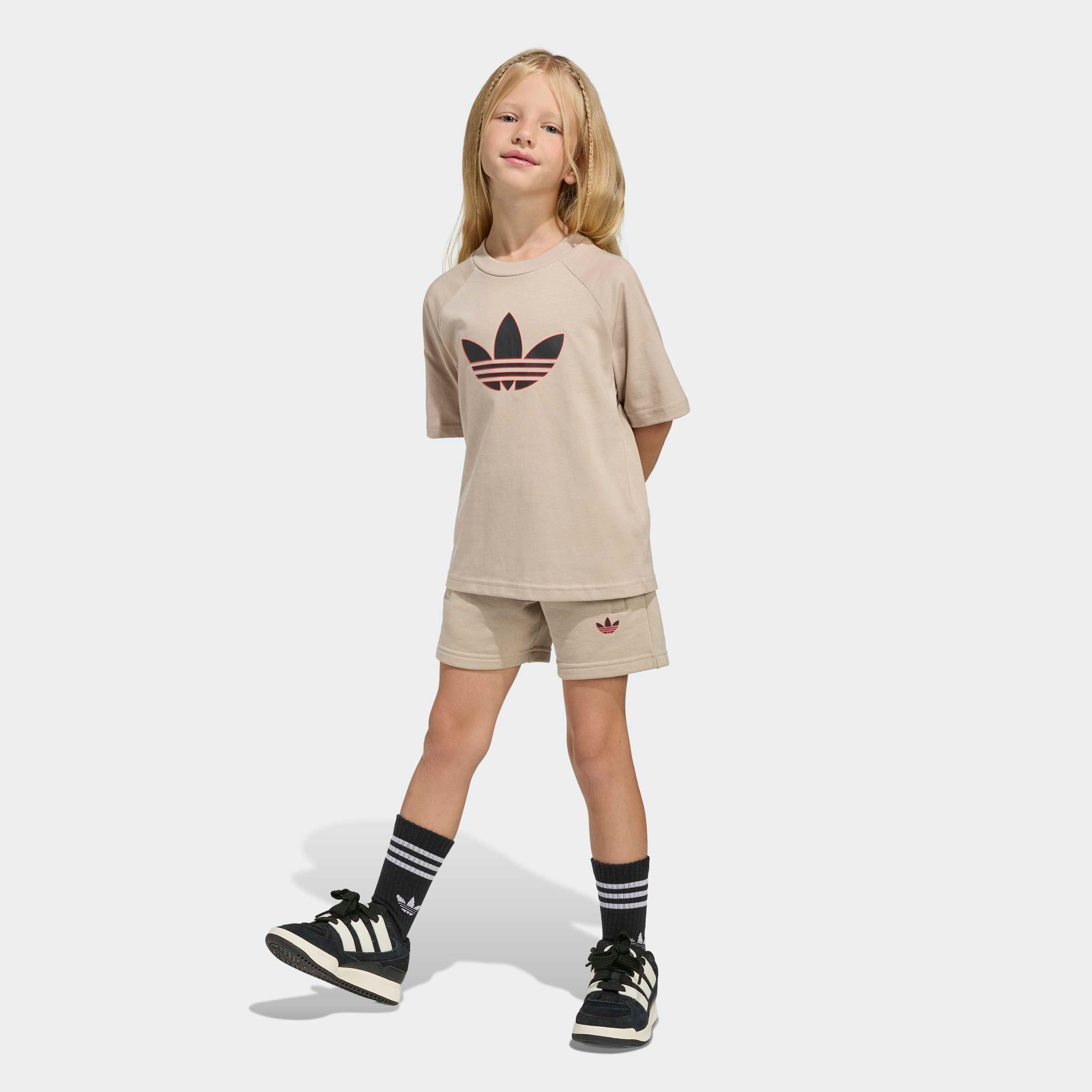 adidas Originals Trainingsanzug "LOCKERES KURZES -SET MIT TREFOIL" 2 tlg. für Kinder, mit 2 Teilen, aus Baumwolle, neutraler Schnitt