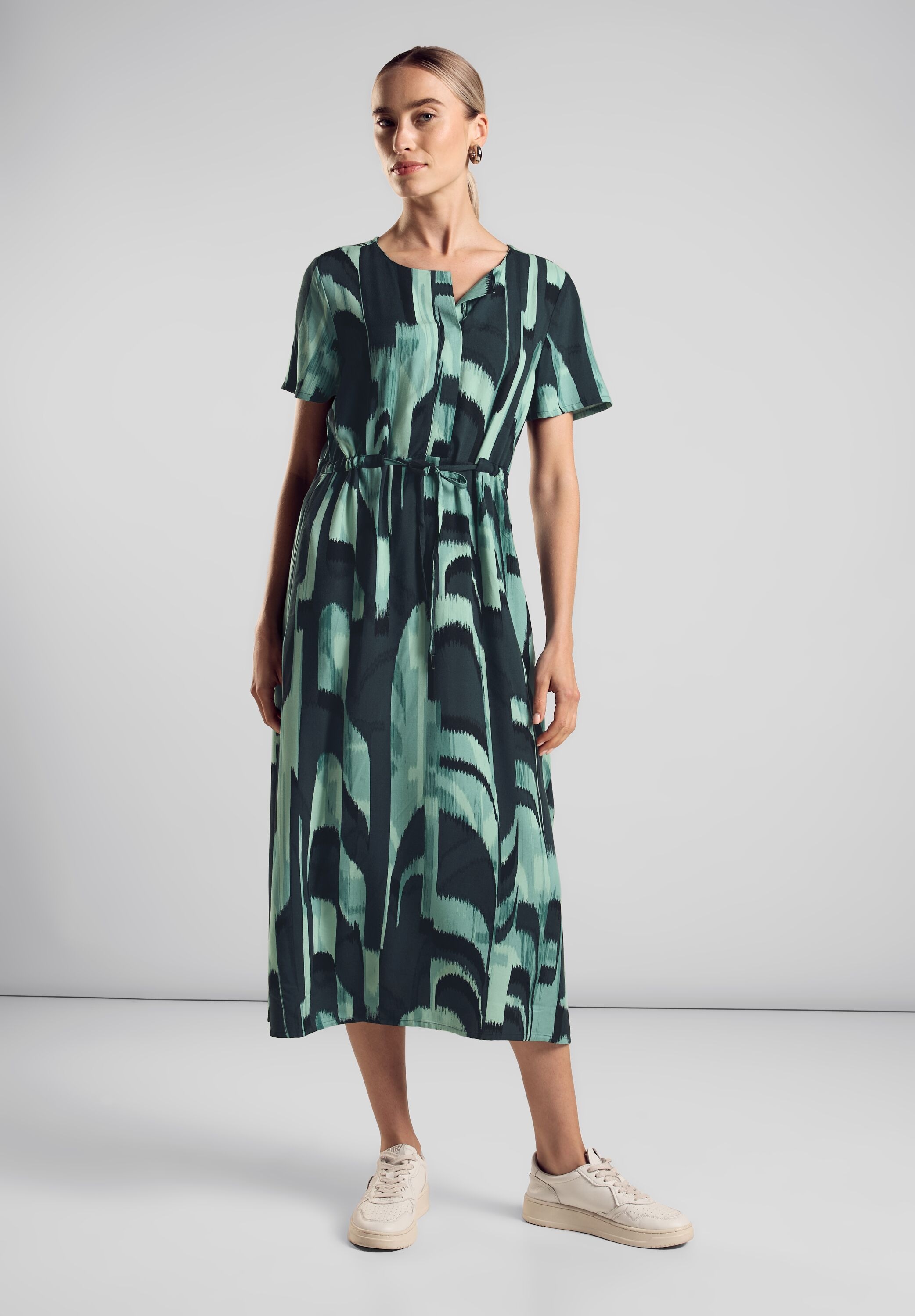 STREET ONE Midikleid Ohne Taschen mit Allover-Druck günstig online kaufen