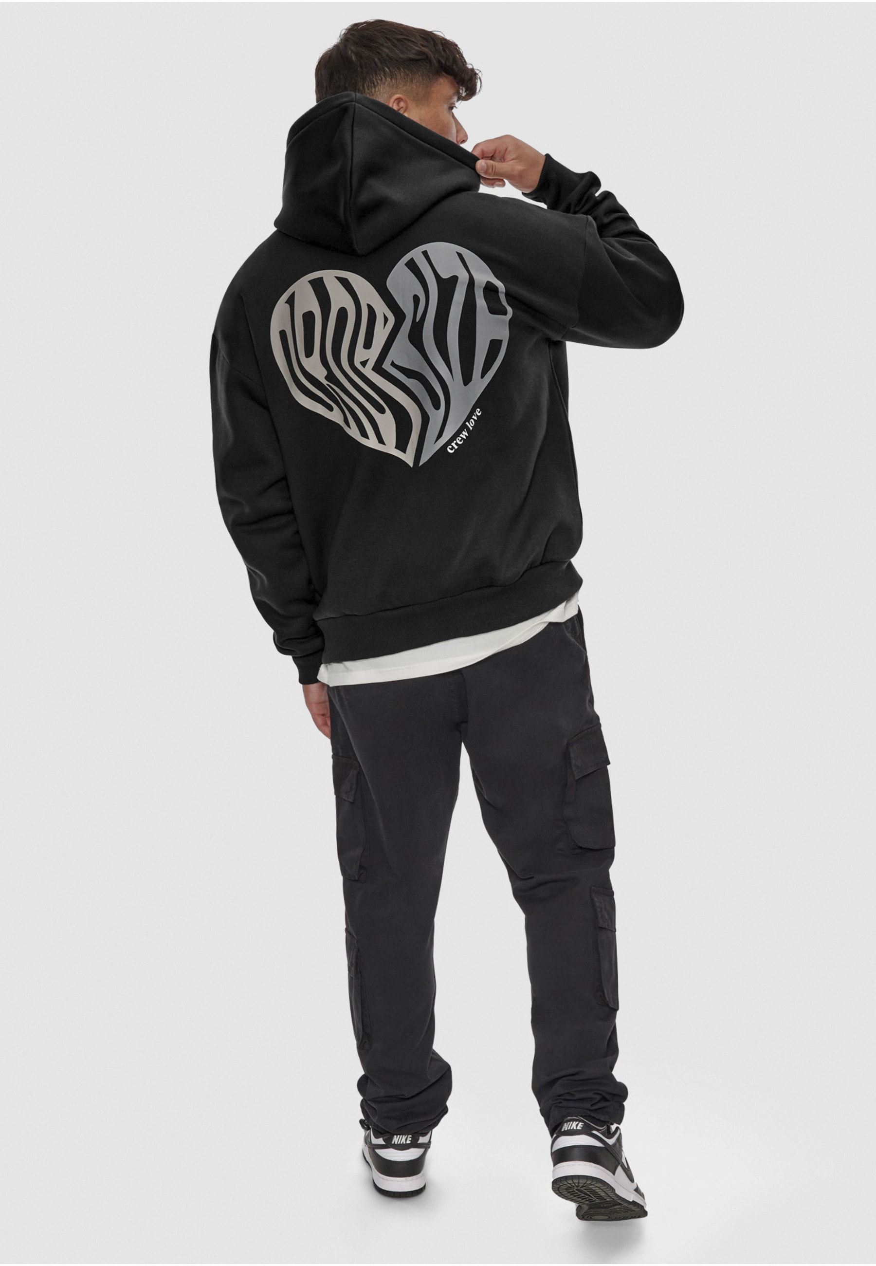 Dropsize Kapuzensweatshirt »Dropsize Herren Dropsize Heavy Oversize Broken Heart Hoodie«, 1 Stk.
