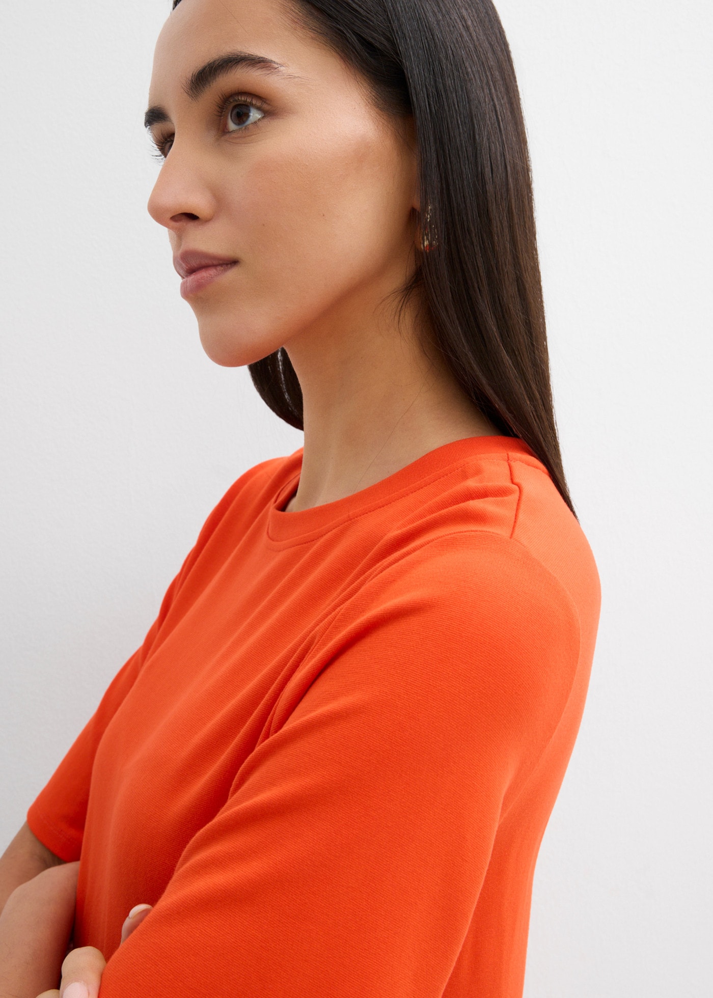 bonprix Shirtkleid lässige Passform, A-Linie, Kurzarm-Design, aus Viskose, ohne Kragen