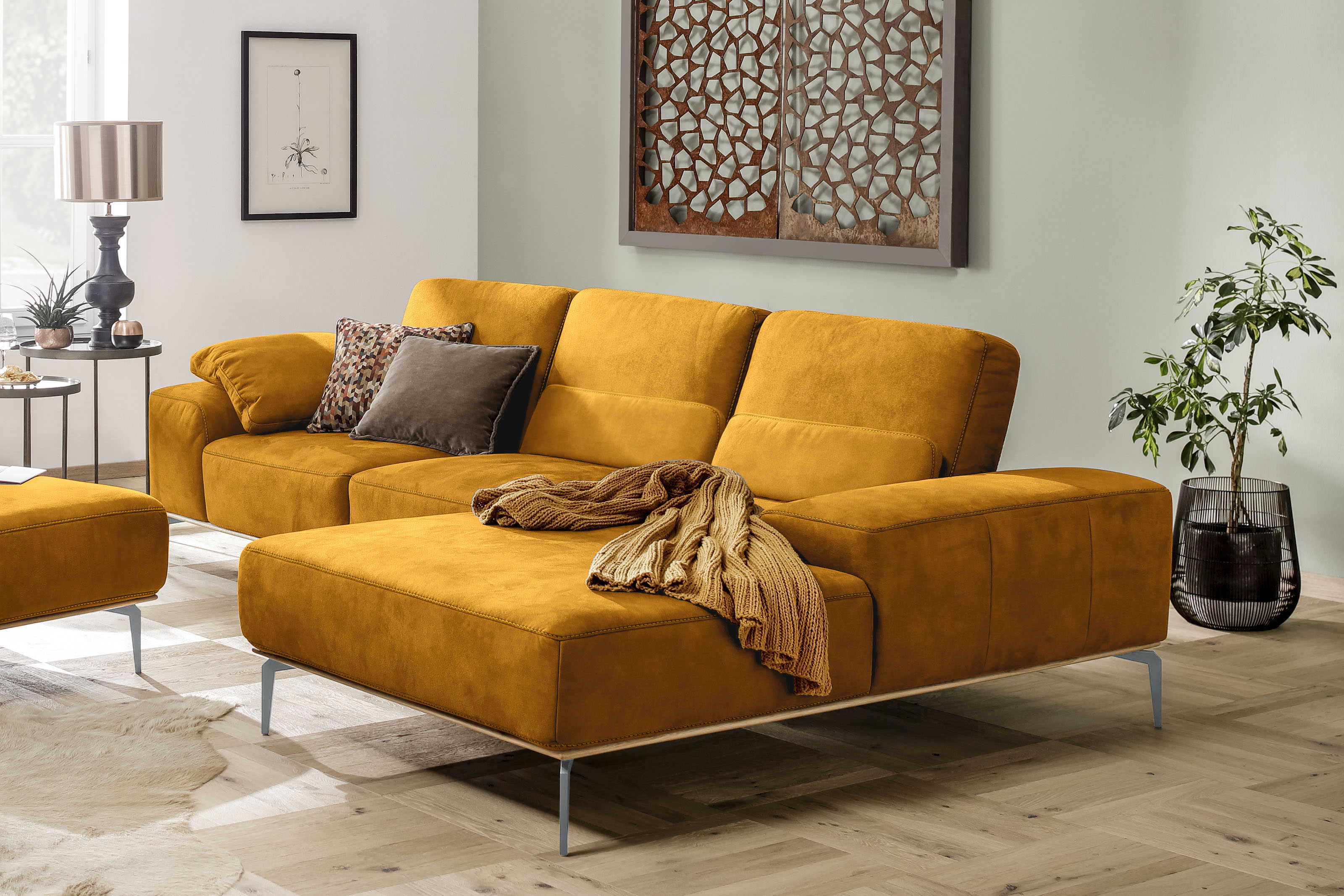 W.SCHILLIG Ecksofa "run, Designsofa mit tollem Sitzkomfort, bequem, Breite 299cm, L-Form" mit elegantem Holzsockel, Füße in Silber matt, Breite 299 cm