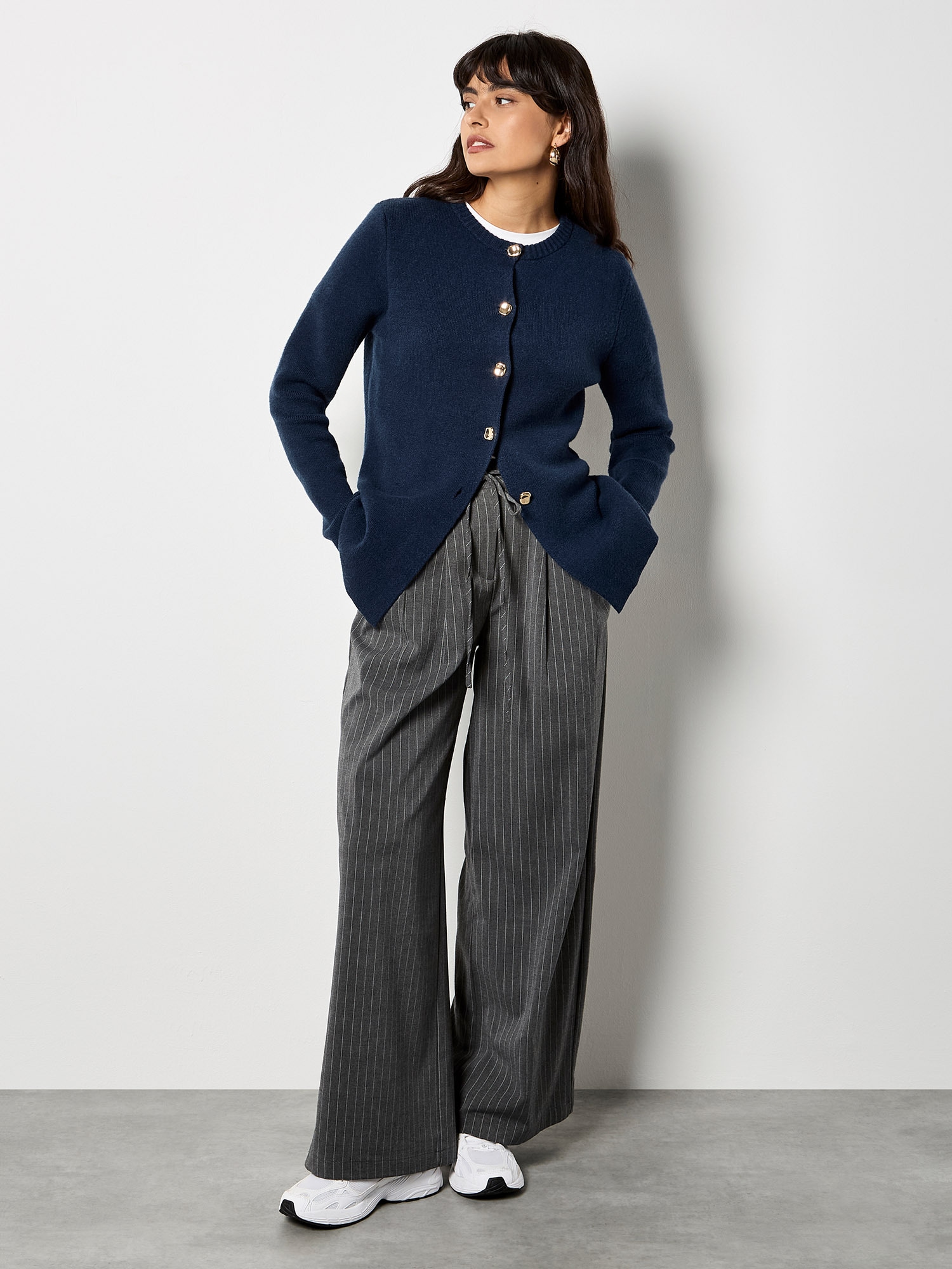 Apricot Cardigan »Cardigan« mit dekorativen Knöpfen