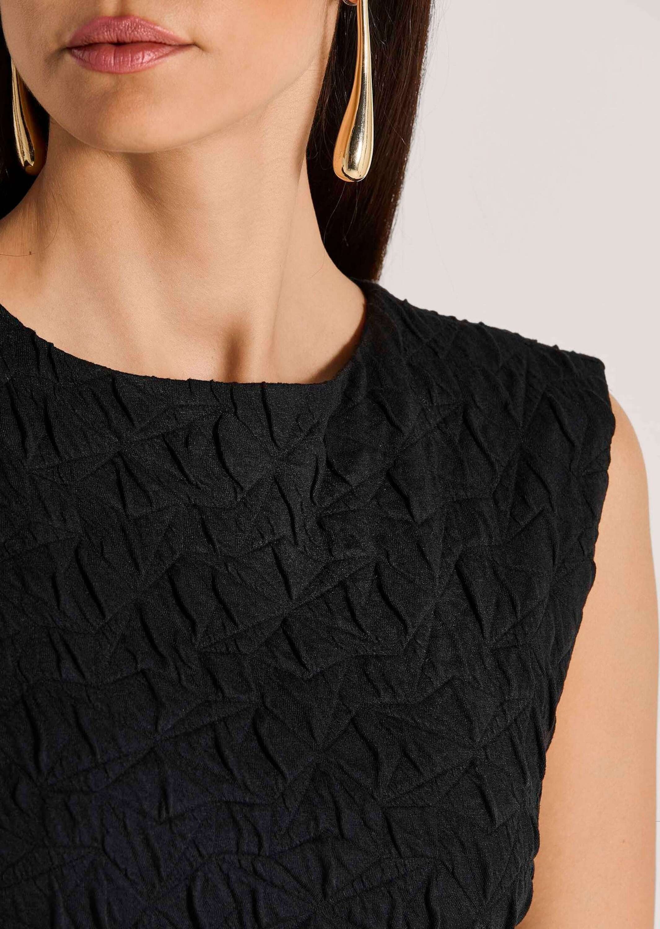 MADELEINE Sommerkleid »Kleid Ärmelloses Etui-Kleid in Struktur-Qualität«