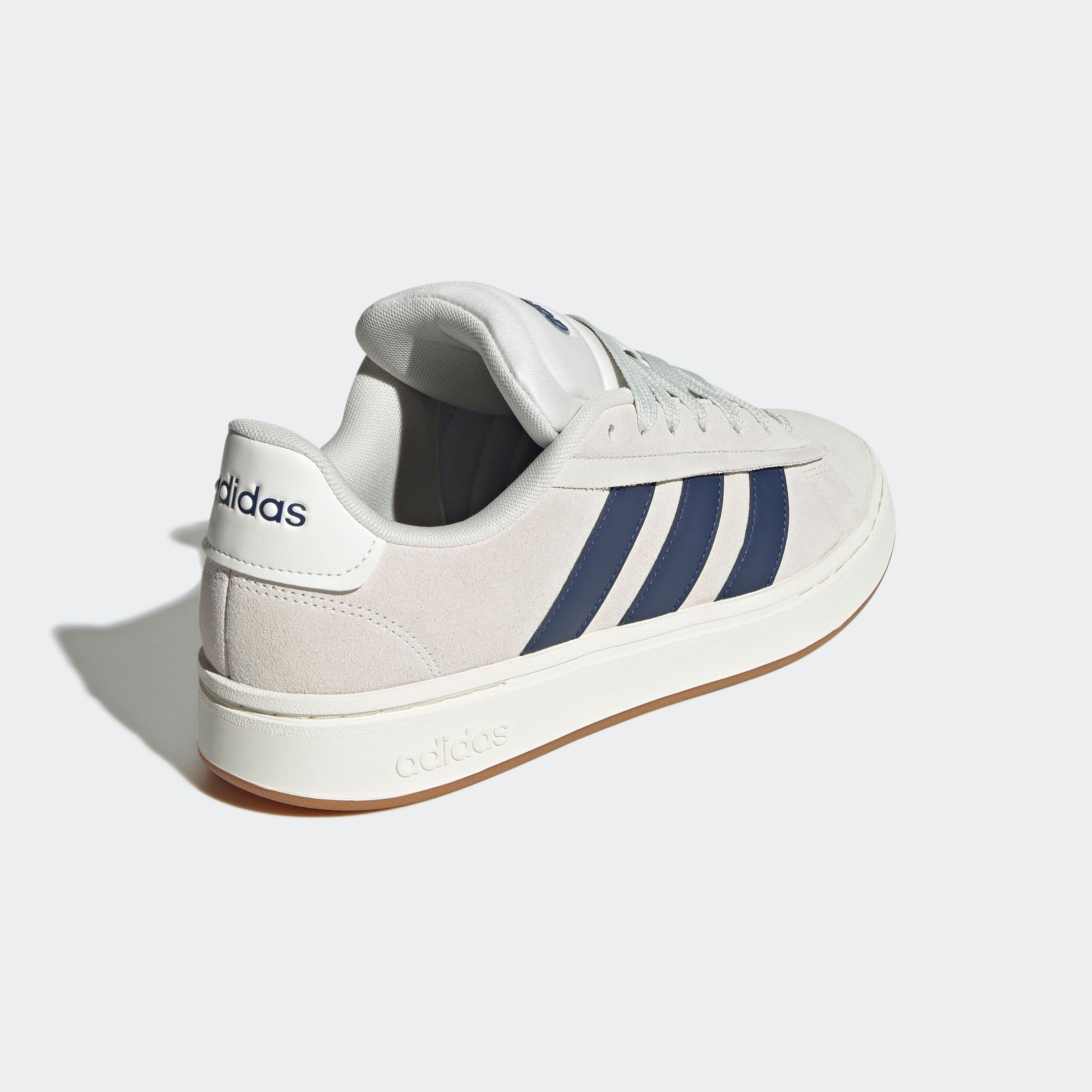 adidas Sportswear Sneaker »GRAND COURT ALPHA«, Design inspiriert vom adidas Campus 00