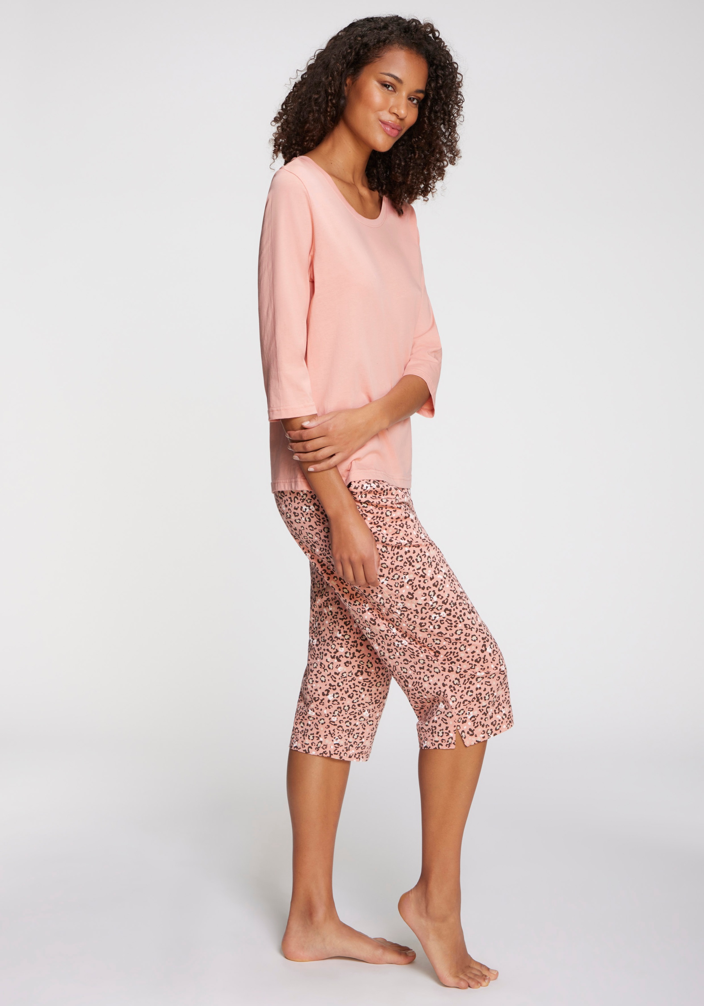 Vivance Dreams Capri-Pyjama, (2 tlg.), mit schönem Animalprint günstig online kaufen