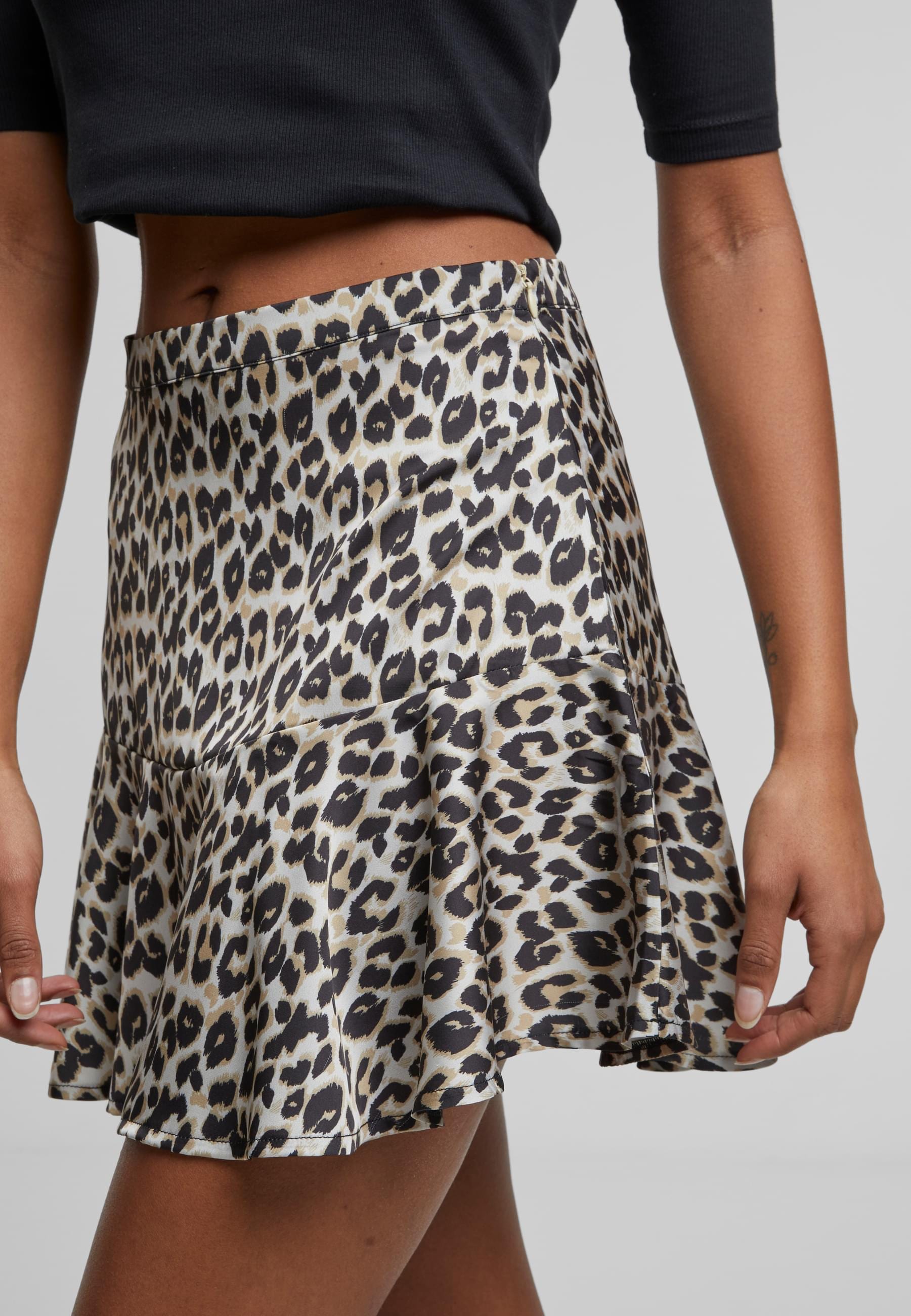 URBAN CLASSICS Sommerrock »Urban Classics Ladies Leo Volants Mini Skirt«, (1 tlg.)