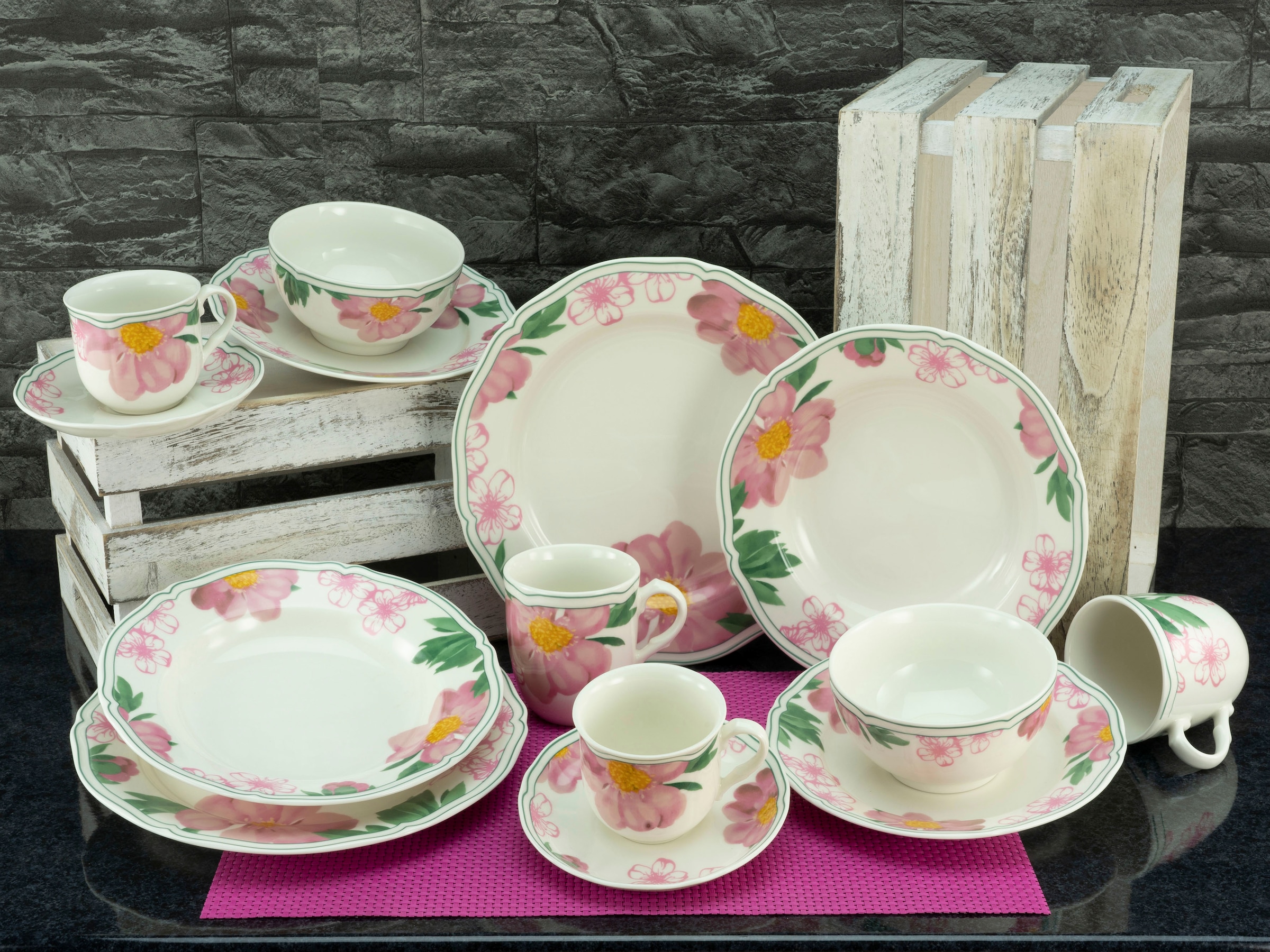 CreaTable Kombiservice »Geschirr-Set Rose«, (Set, 30 tlg., Kaffeeservice und Tafelservice im Set, für 6 Personen), Service, Premium-Porzellan, Made in Europe, 30 Teile, für 6 Personen