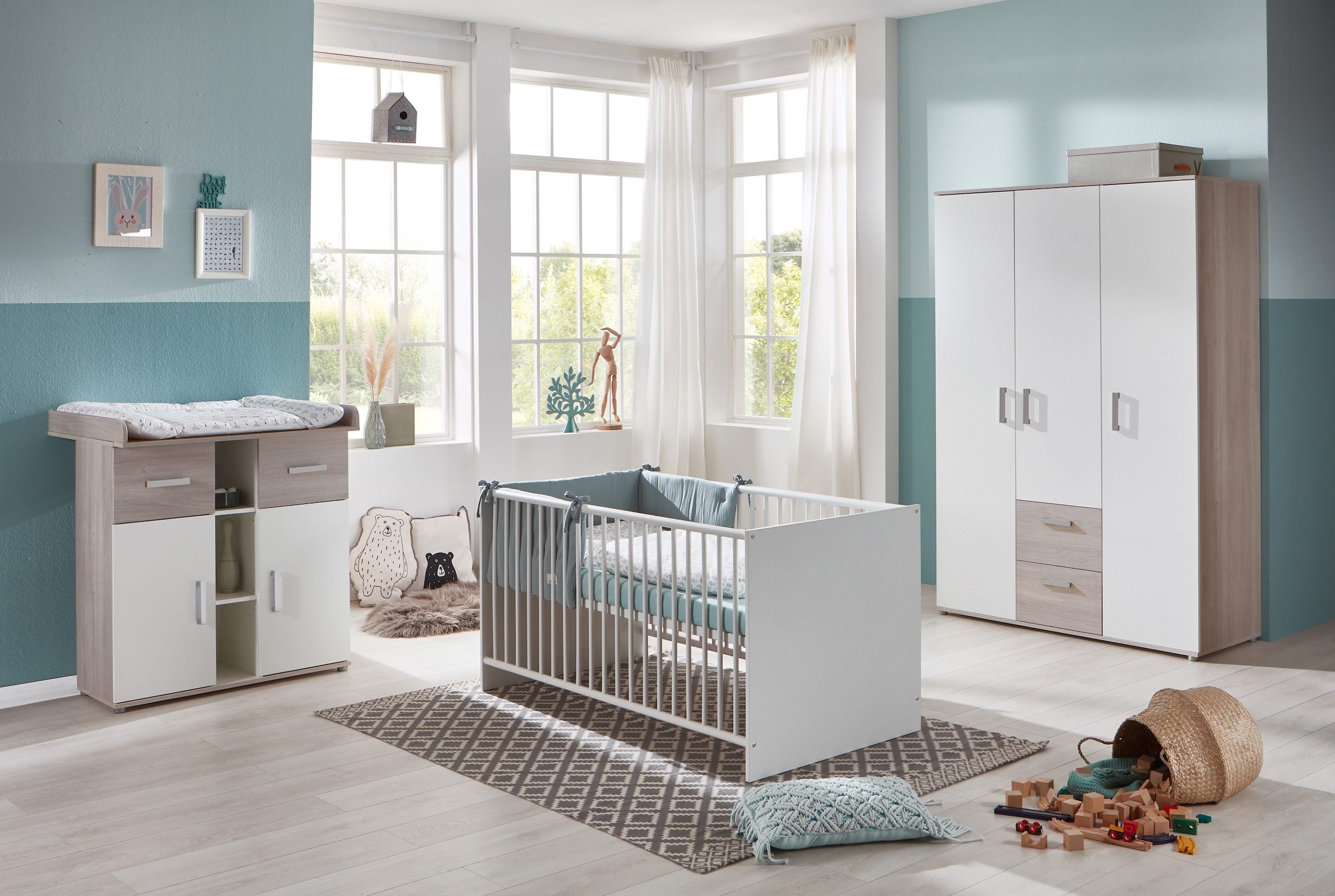 arthur berndt Babyzimmer-Komplettset »Lotti«, (Set, St., bestellen und Schrank, Wickelkommode BAUR Made Schrank Kinderbett, | in Germany; Wickelkommode), 3 mit Kinderbett