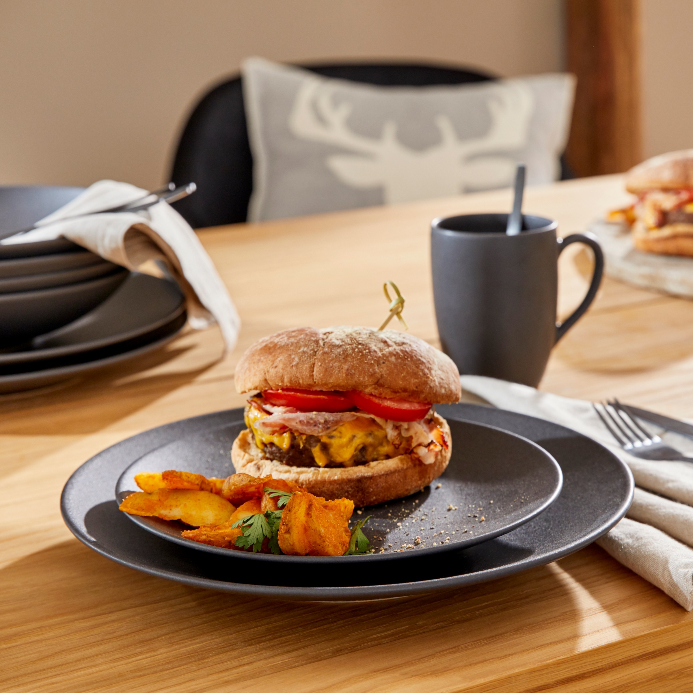 CreaTable Kombiservice "Geschirr-Set Soft Touch Black" Service, schwarz, seidenmatte Glasur, 20 Teile, für 4 Personen