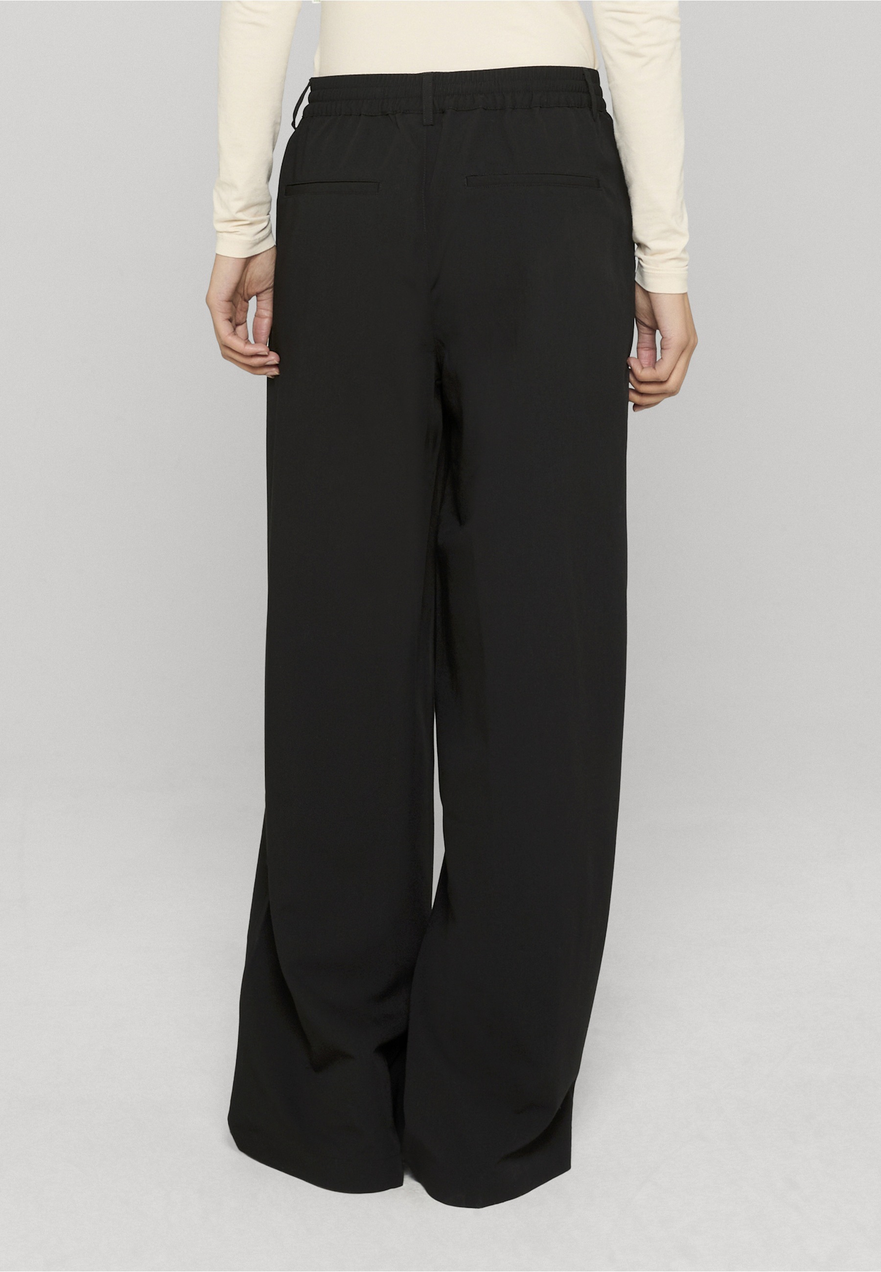 URBAN CLASSICS Stoffhose »Urban Classics Damen Ladies Ultra Wide Pleat-Front Pants«