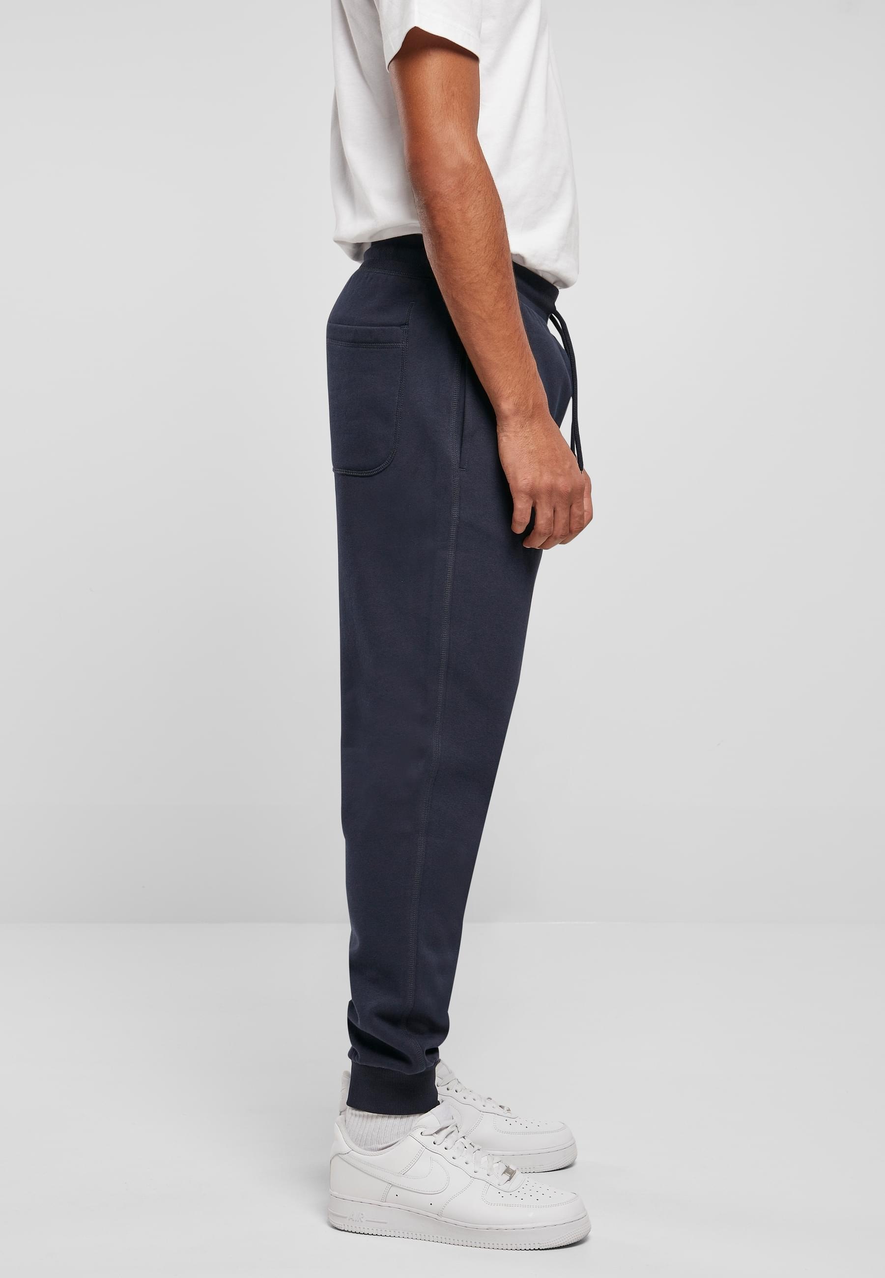 URBAN CLASSICS Stoffhose »Urban Classics Herren Basic Sweatpants«, (1 tlg.)