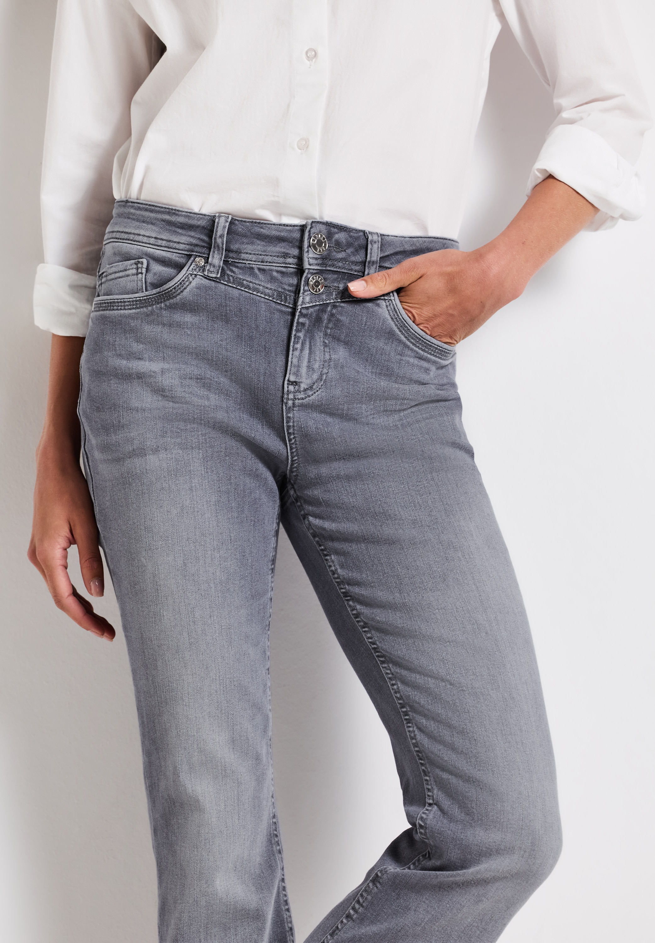 STREET ONE Bootcut-Jeans, im 5-Pocket-Style