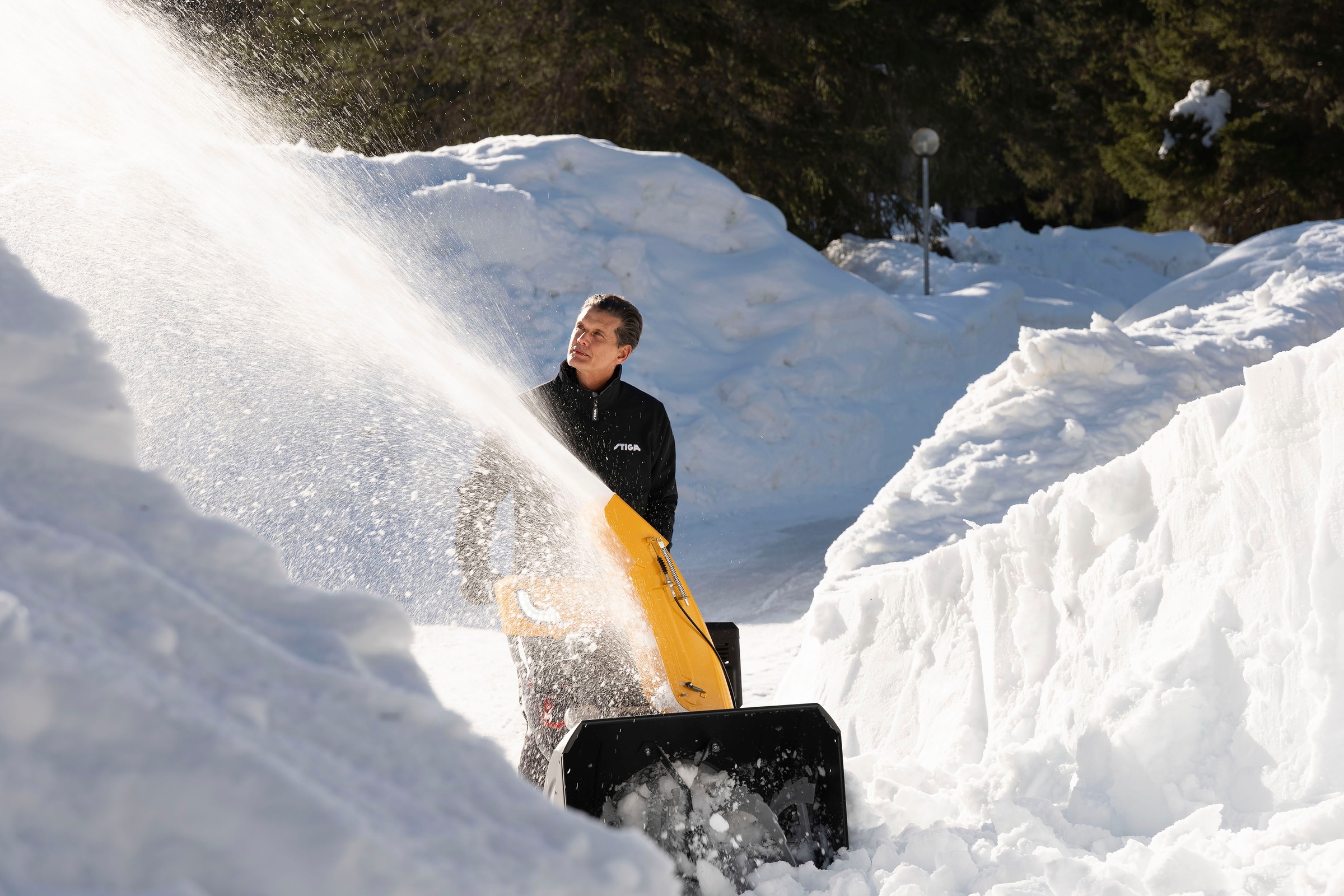 STIGA GARDEN Benzin-Schneefräse »ST 6272 P Trac«, Elektrostart, Raupenantrieb