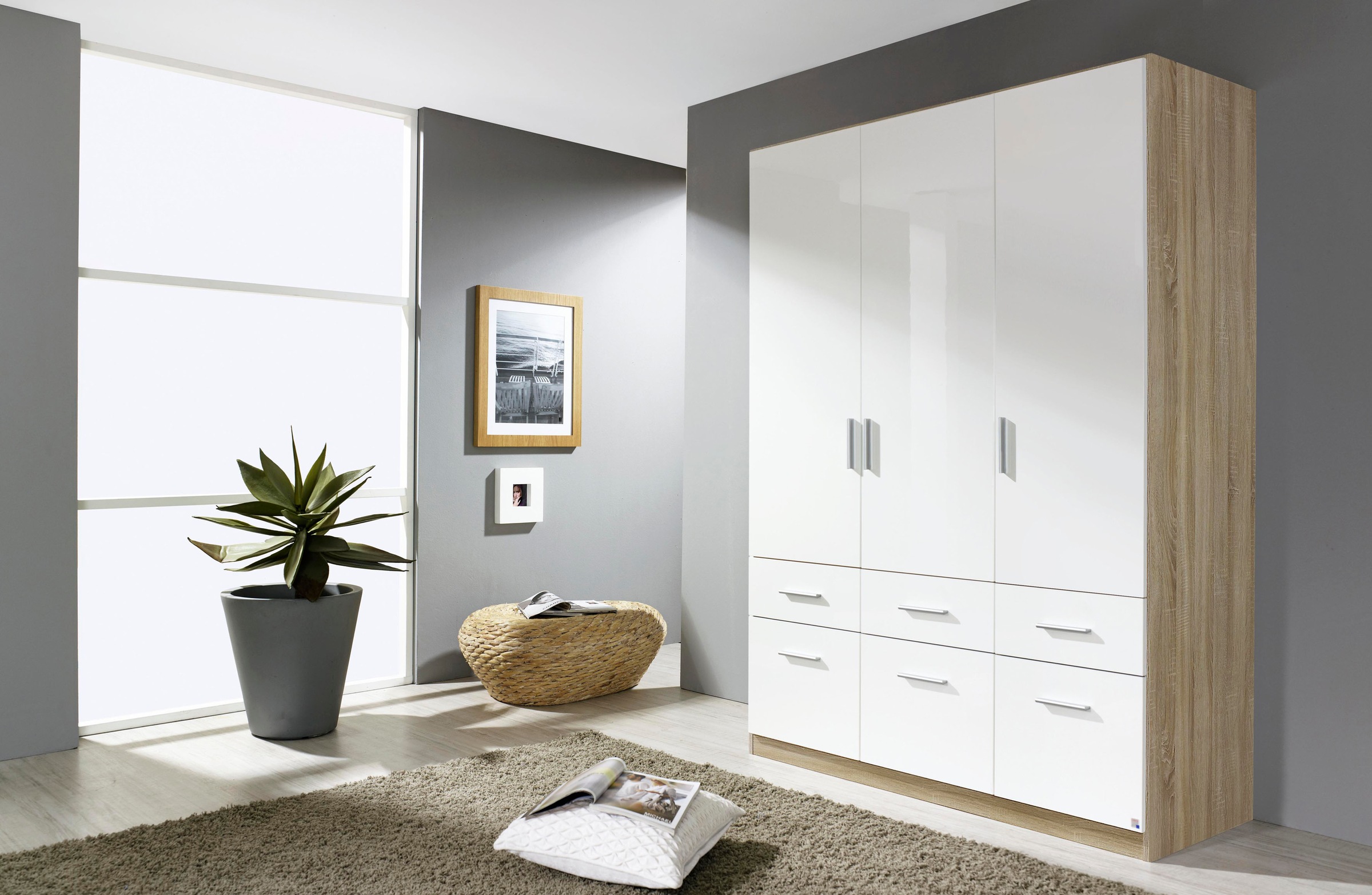 rauch Drehtürenschrank »Kleiderschrank Schrank Garderobe Schlafzimmerschrank CELLE«, in 4 Breiten und 2 Höhen, optional mit Schubkästen MADE IN GERMANY
