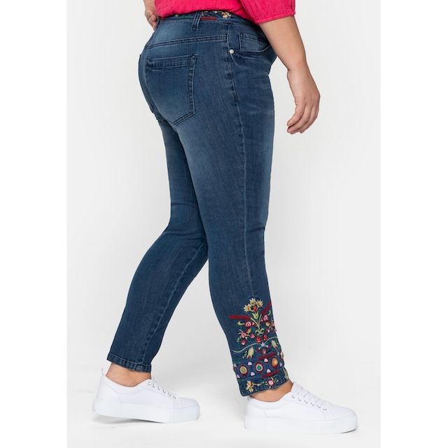 sheego by Joe Browns Stretch-Jeans »Große Größen«, mit Stickerei und  Schmucksteinen kaufen | BAUR