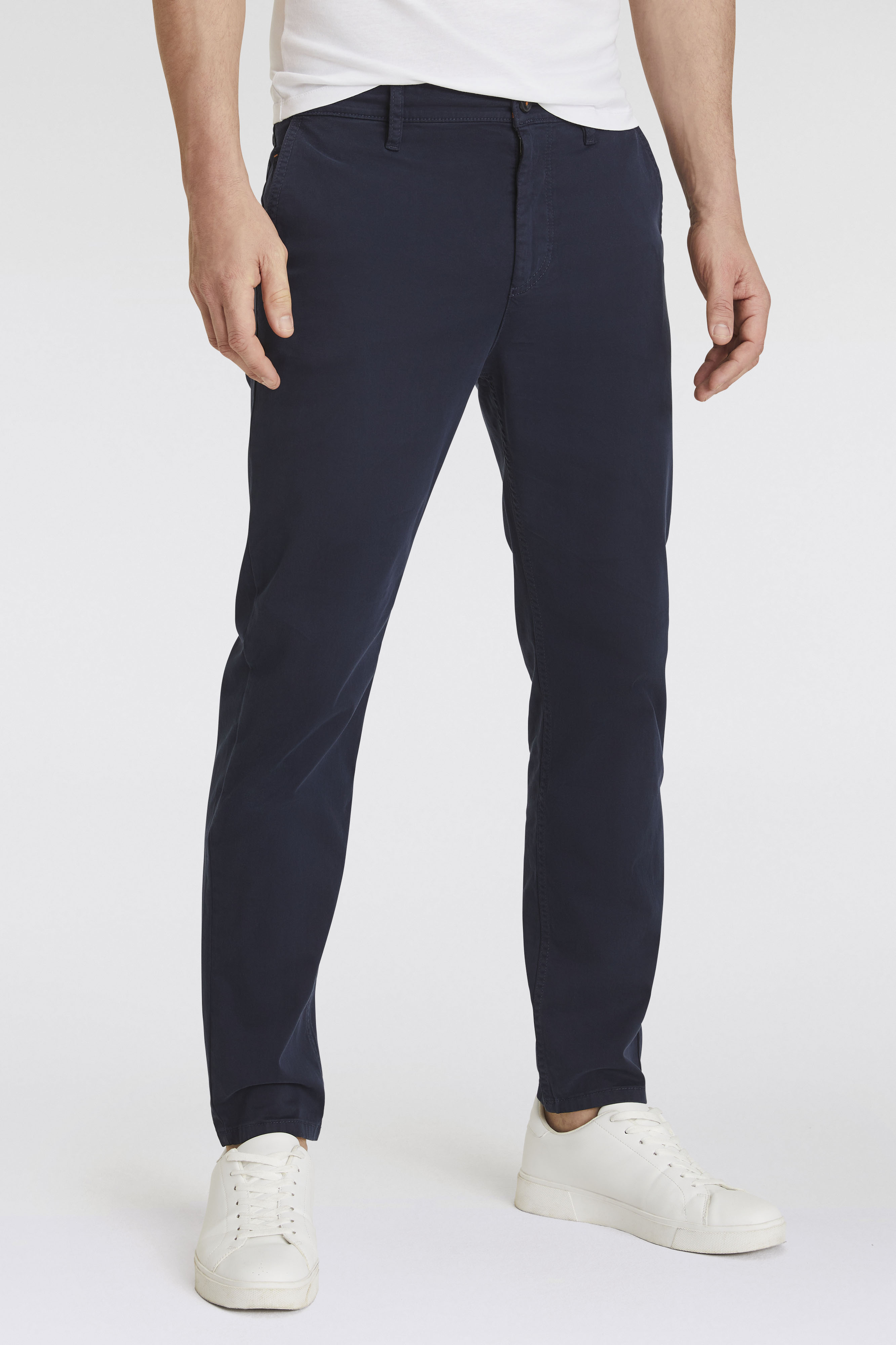 BOSS ORANGE 1100000002199 "Tapered-fit" Aus komfortabler Stretch-Baumwolle und mit BOSS Logo hinten