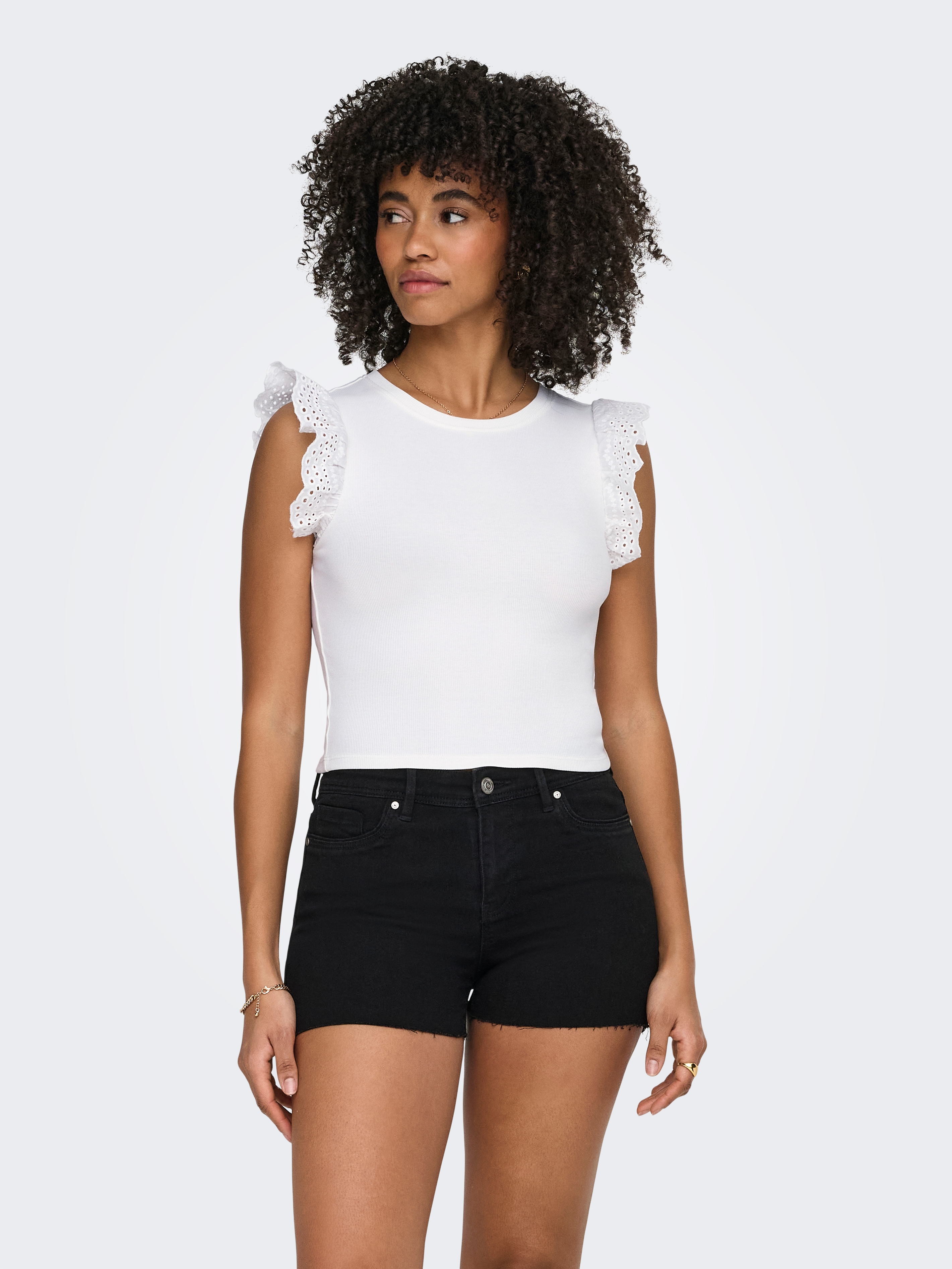 ONLY Rüschentop "ONLMATHILDA S/L LACE DETAIL TOP JRS NOOS" Baumwollmischung, regular fit, Rundhals