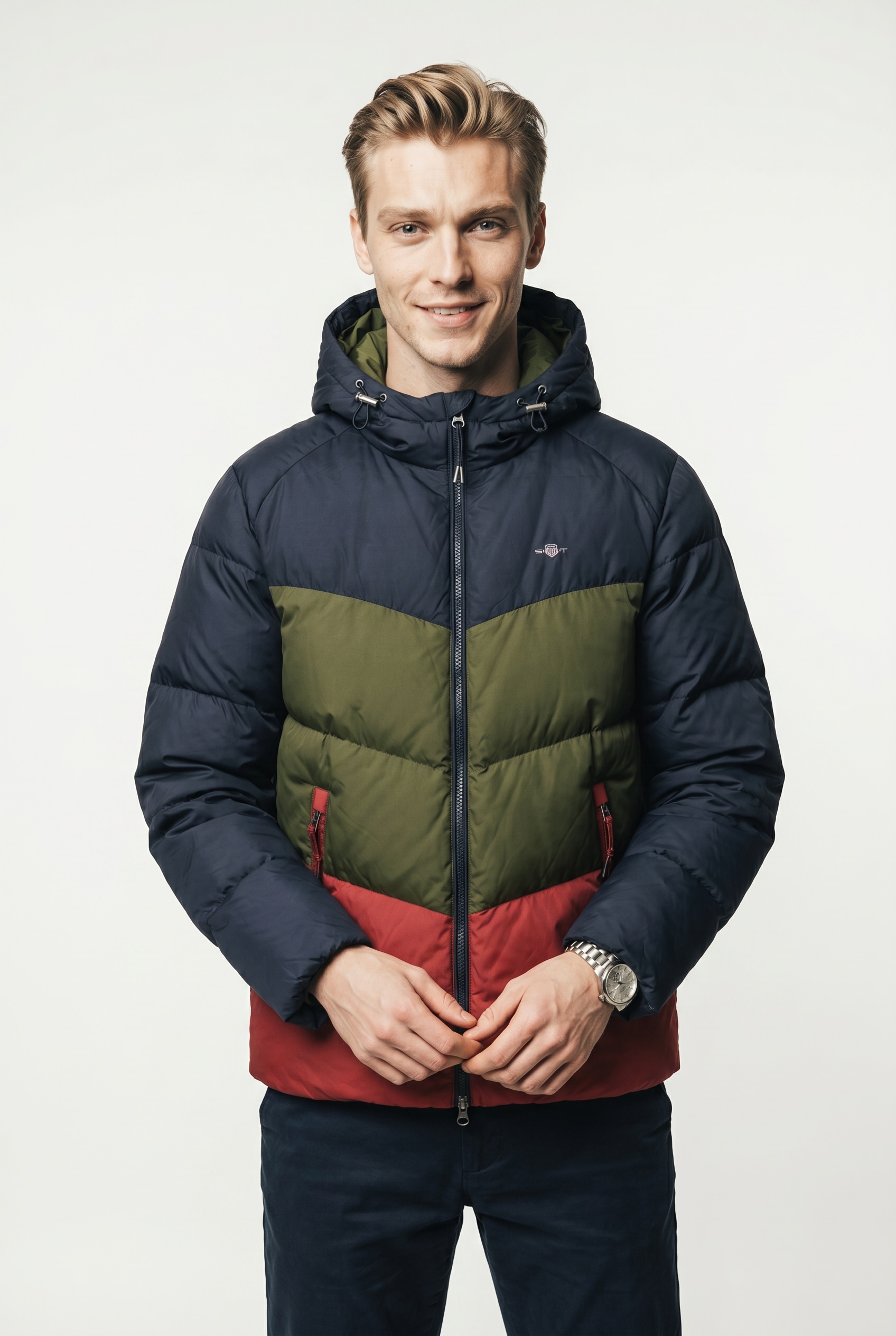 Gant Steppjacke "ACTIVE CLOUD BLOCKED" mit Kapuze colurblocking, abnehmbare Kapuze, regular fit, Pufferjacke
