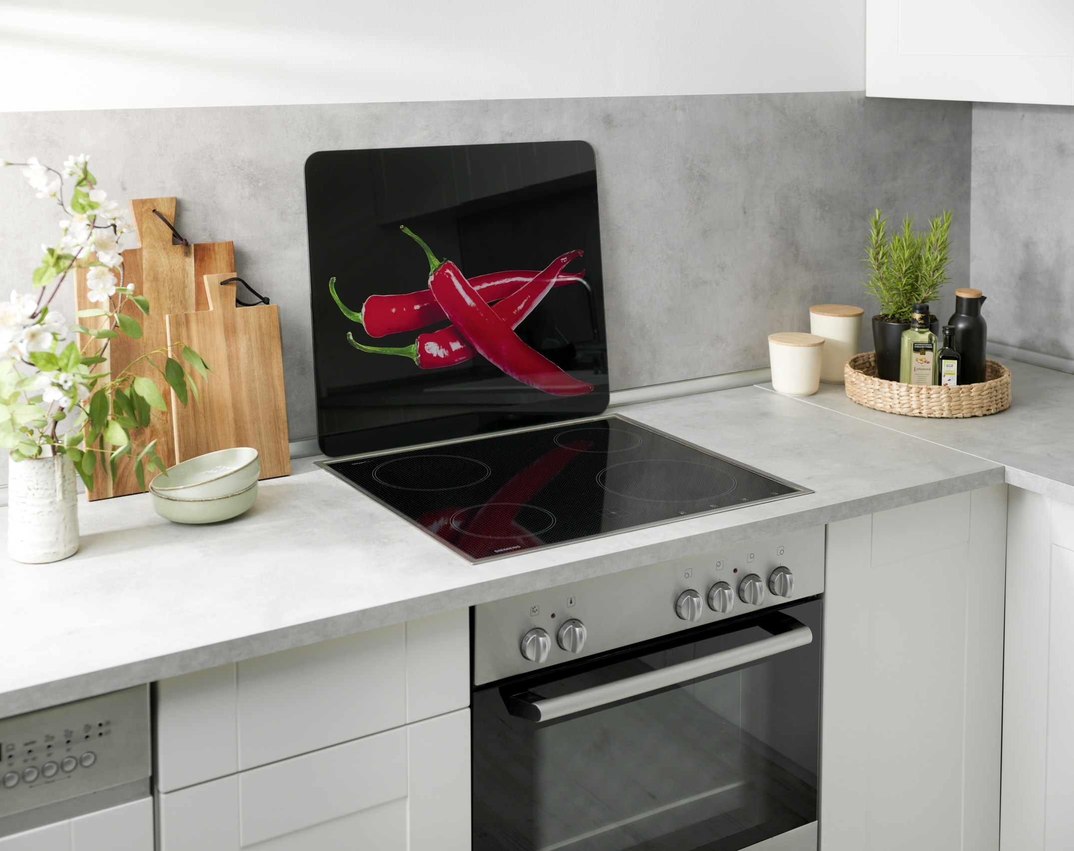 WENKO Herd-Abdeckplatte »Modell Hot Peperoni«, Spritzschutz, Herdblende, Schneidbrett, für Glaskeramik-Kochfelder