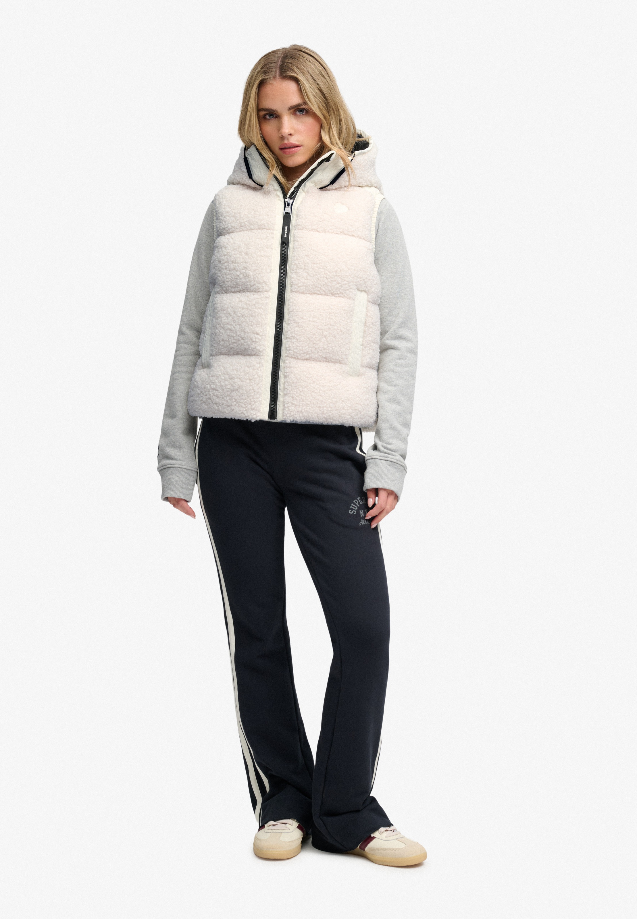 Superdry Steppweste »BORG BAFFLE GILET« Kunstfaser, straight fit, außen mit Teddyfell