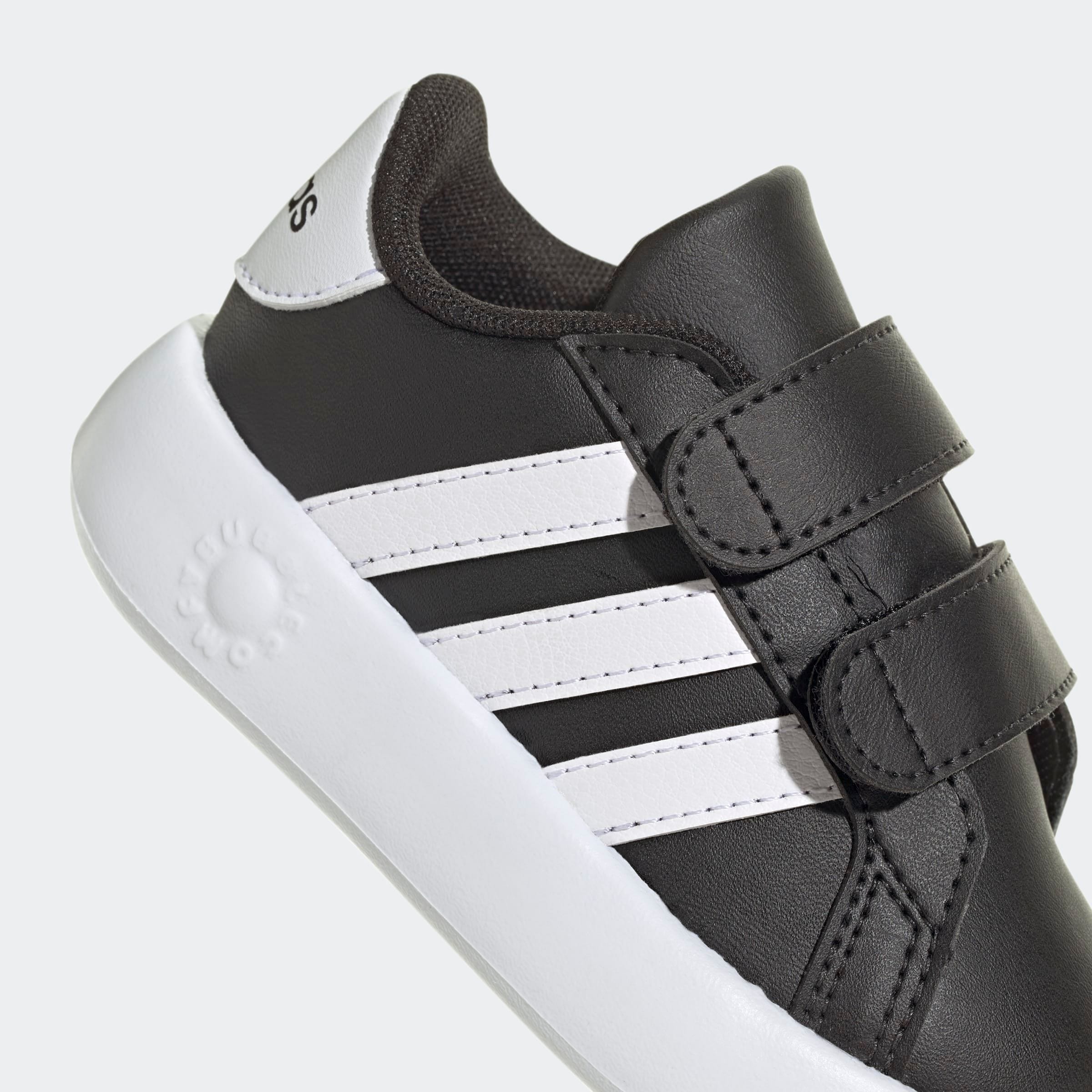 adidas Sportswear Klettschuh »GRAND COURT 2.0 KIDS«, Design auf den Spuren des adidas Superstar, für Kinder