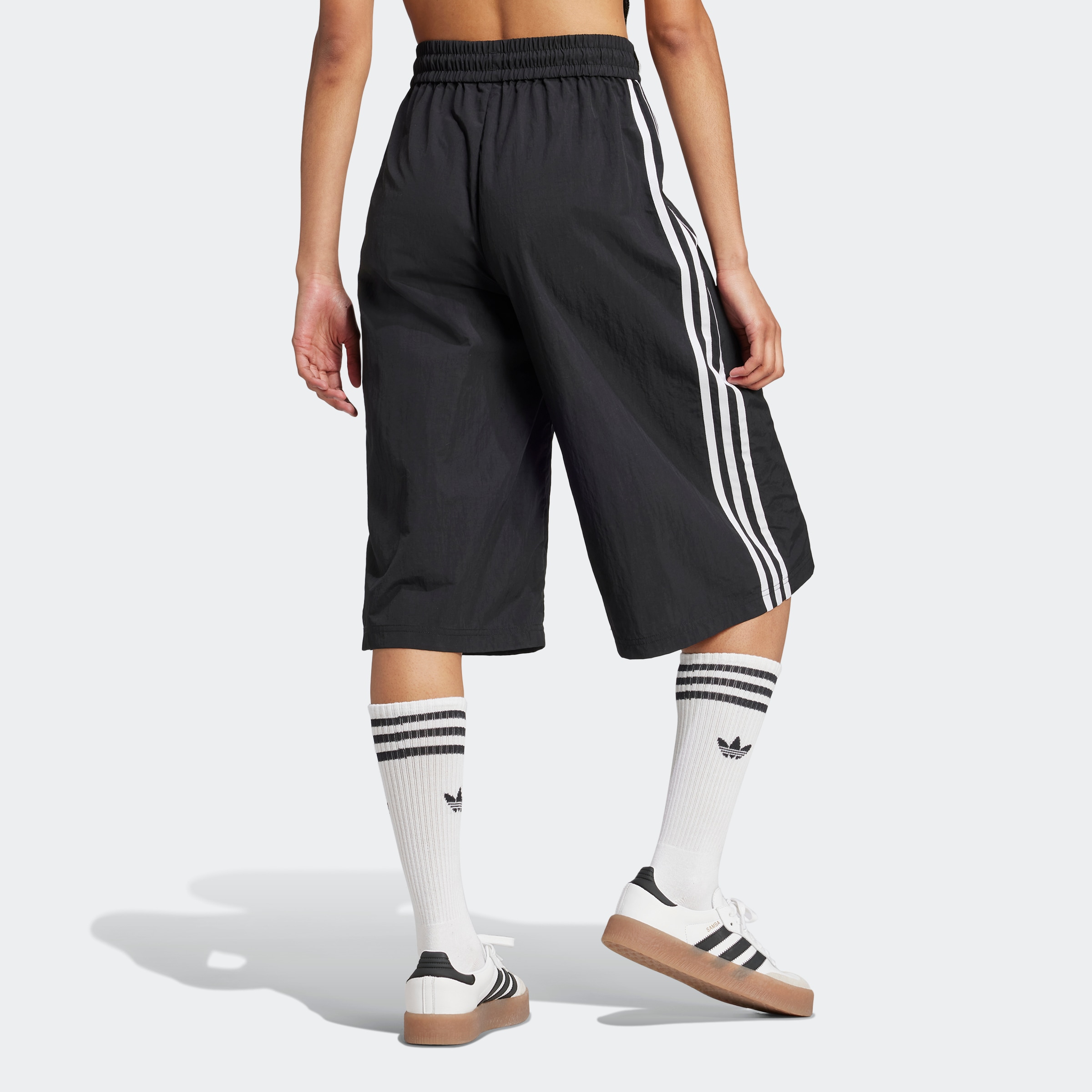 adidas Originals 3/4-Hose "WVN CAPRI SHORT", (1 tlg.) günstig online kaufen