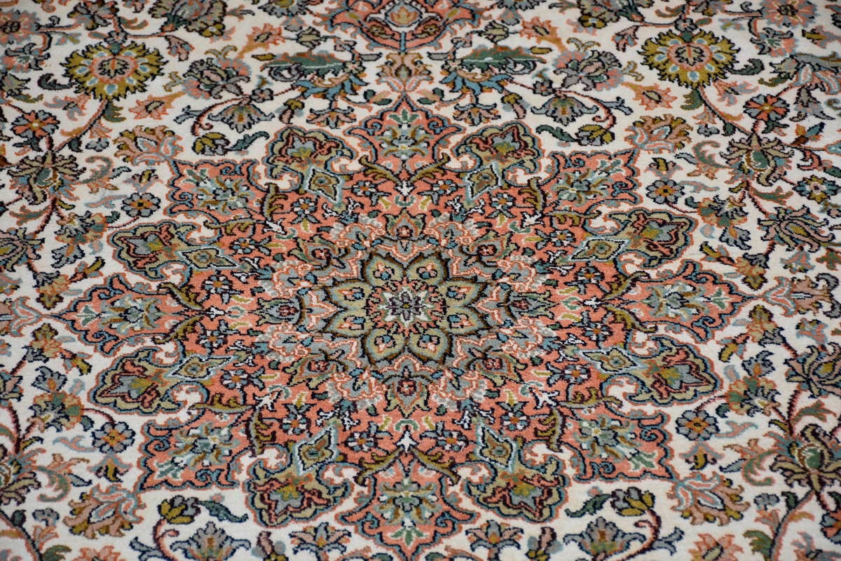 Kayoom Seidenteppich »Kashan 12013«, rechteckig, 10 mm Höhe, Einzelstück mit Zertifikat, Wohnzimmer