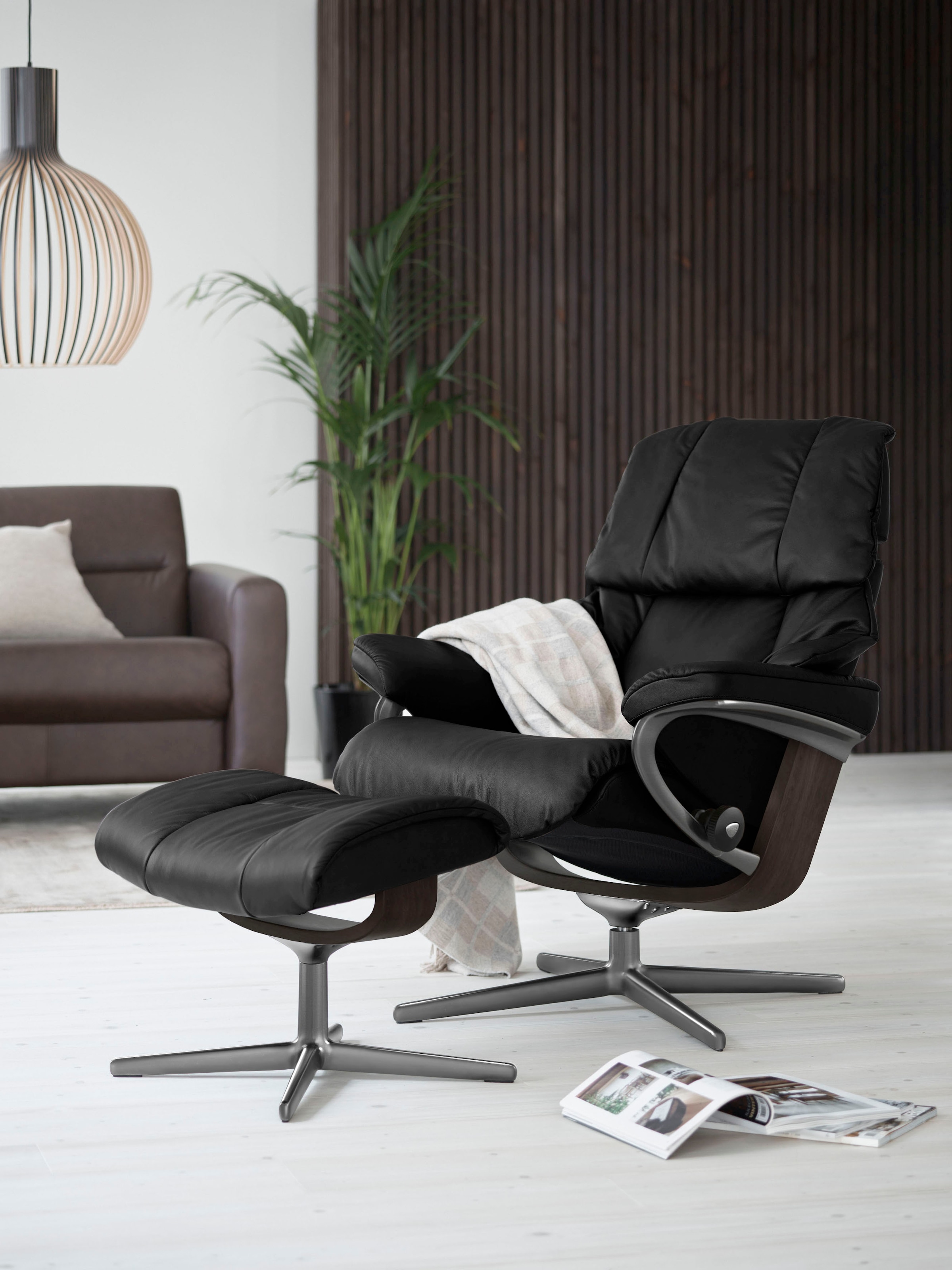Stressless Relaxsessel "Reno", mit Cross Base, Größe S, M & L, Holzakzent W günstig online kaufen