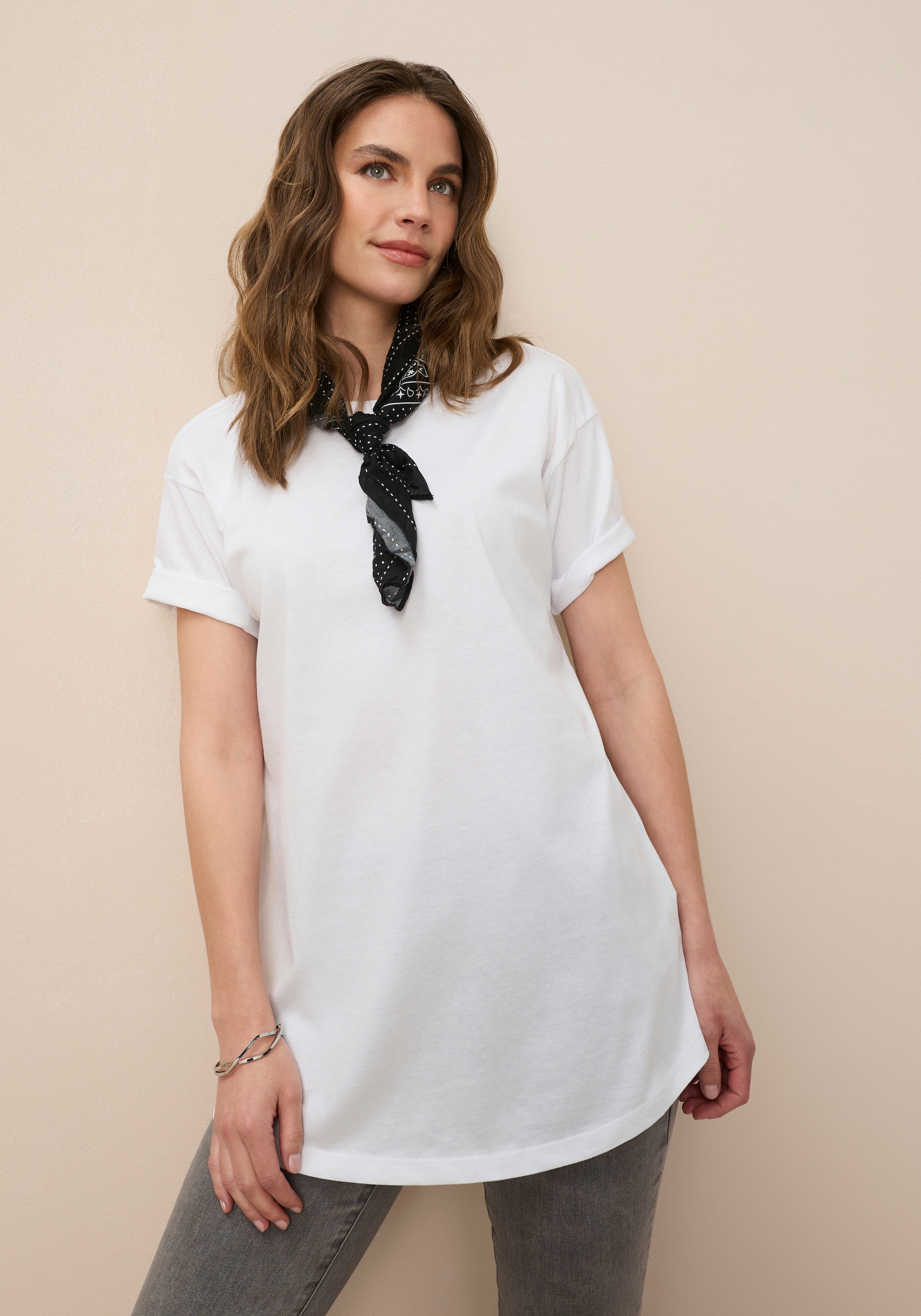 Tamaris Oversize-Shirt "aus Baumwolle" in Longform mit abgerundetem Saum