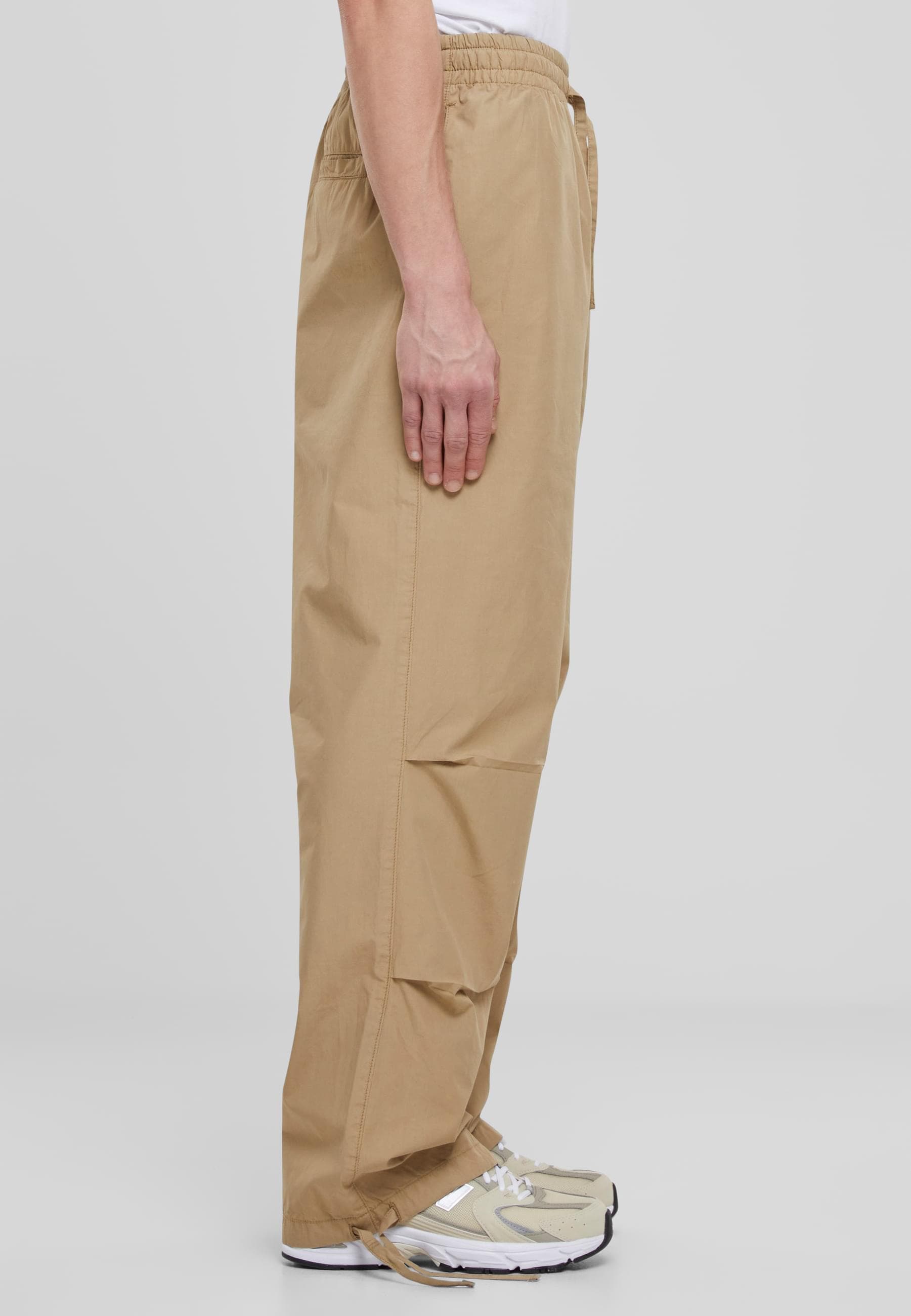 URBAN CLASSICS Stoffhose »Urban Classics Wide Poplin Pants«, (1 tlg.)