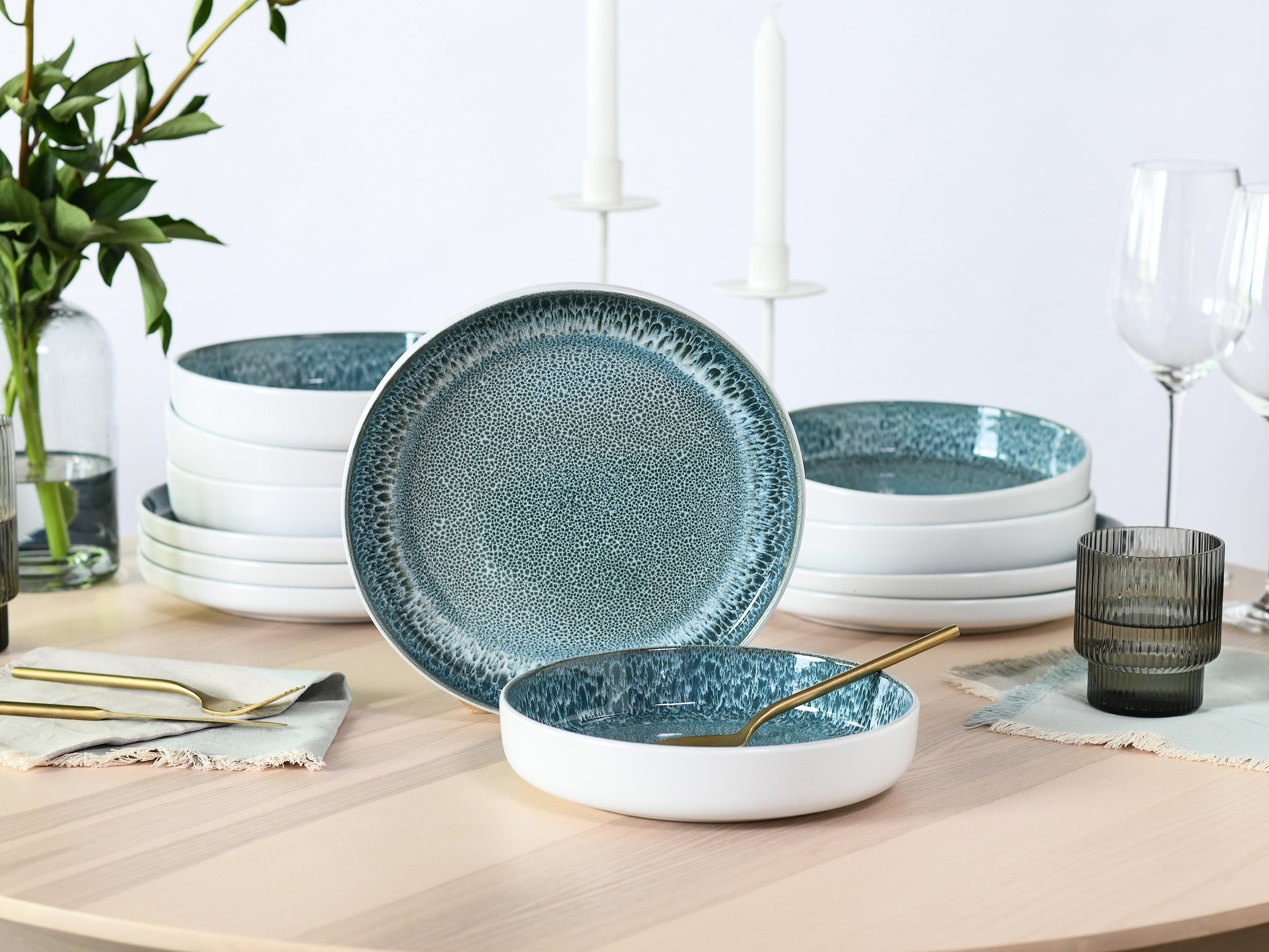 OTTO home Tafelservice »Teller Set, modernes Geschirr-Set, Service Novalee« hohe Haltbarkeit, spülmaschinen- & mikrowellengeeignet, Reaktivglasur