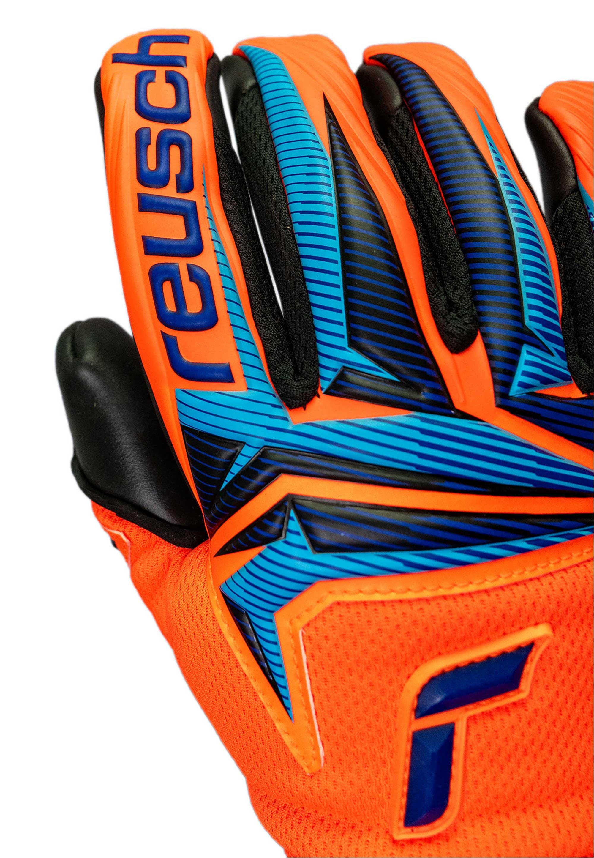 Reusch Torwarthandschuhe »Attrakt Infinity Evolution NC« mit robustem Infinity Belag