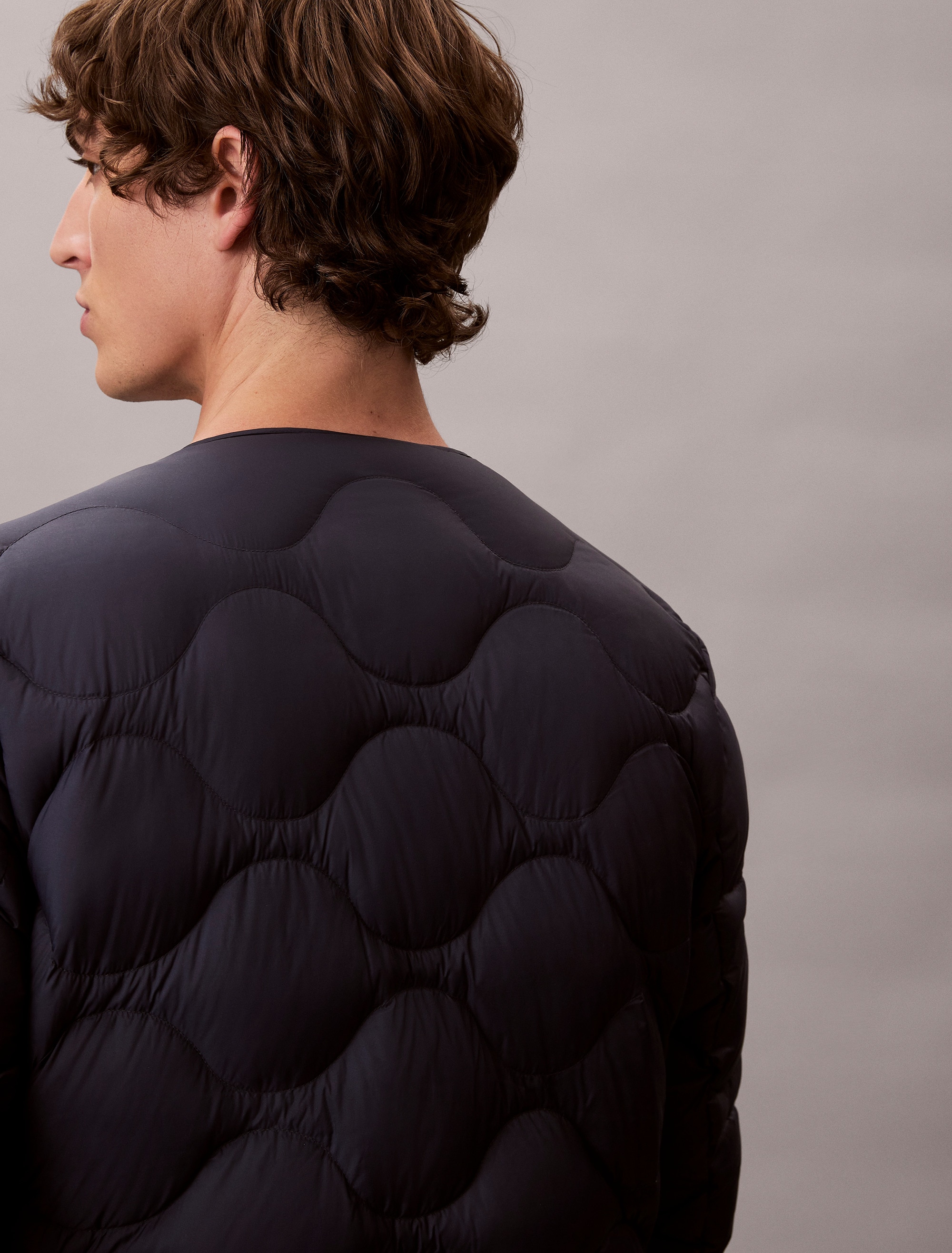 Calvin Klein Daunenjacke ohne Kapuze Strickkragen, Regular Fit, warm wattiert