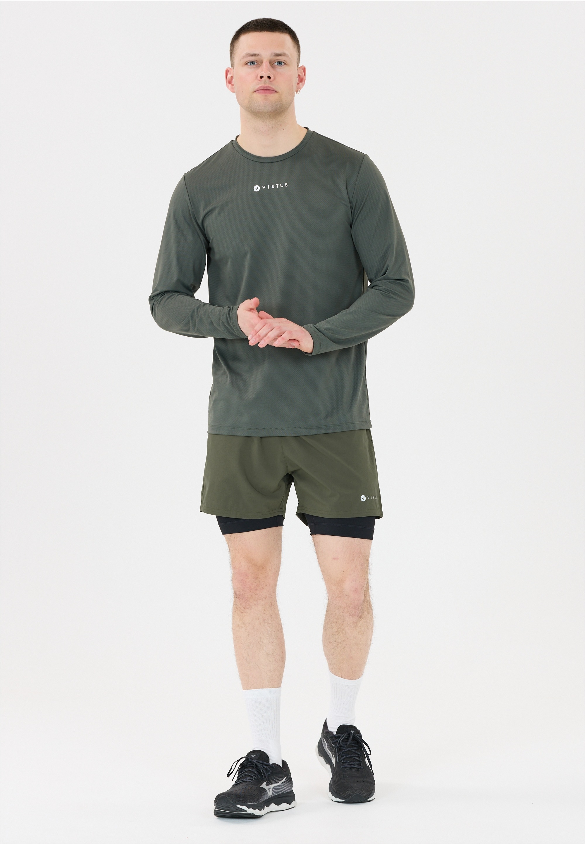 Virtus Shorts »Zayne«  mit 4-Wege-Stretch und Innenhose