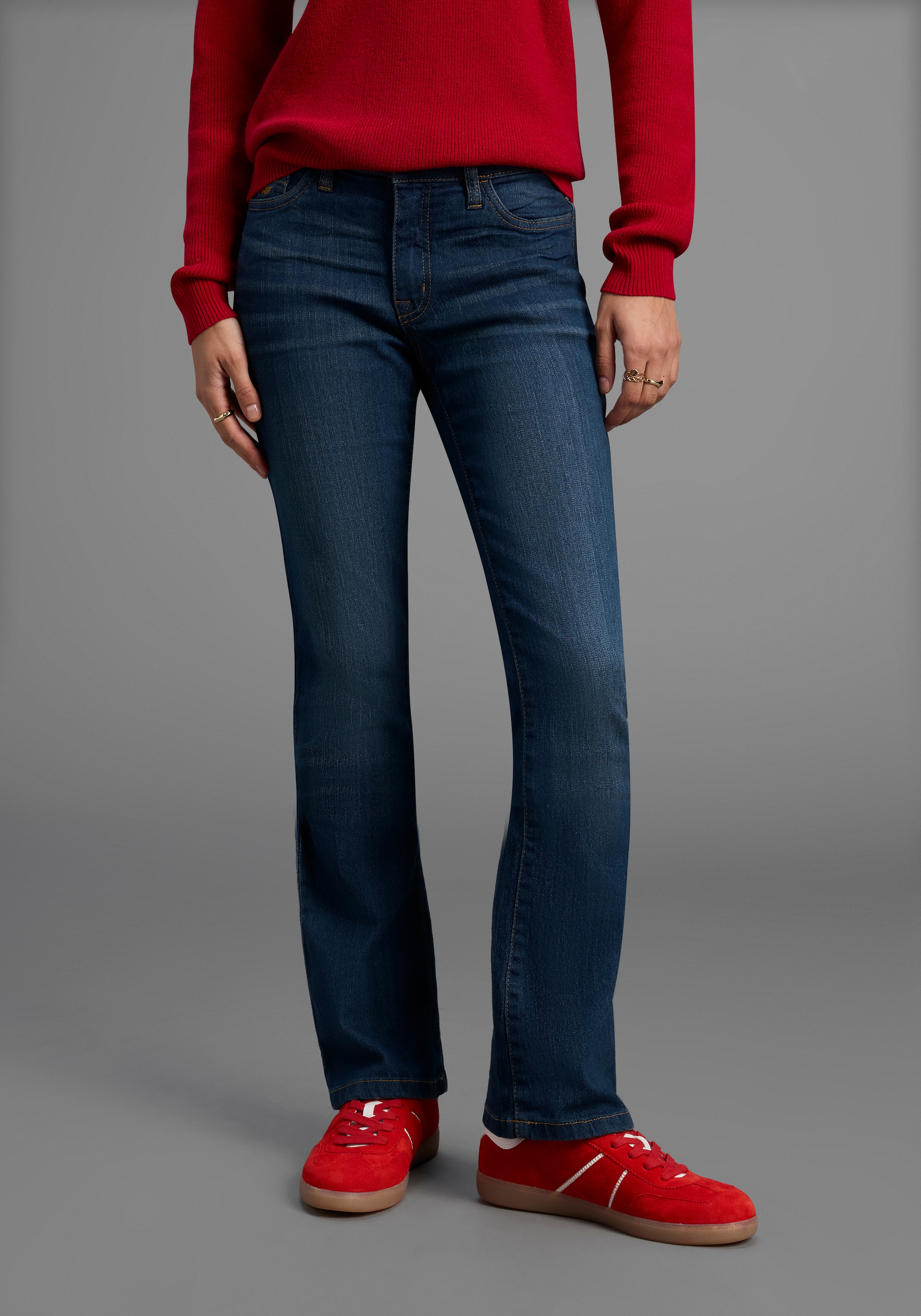 Arizona Bootcut-Jeans "Baby-Boot" Bootcut-Stil, figurbetonte Passform, mit günstig online kaufen