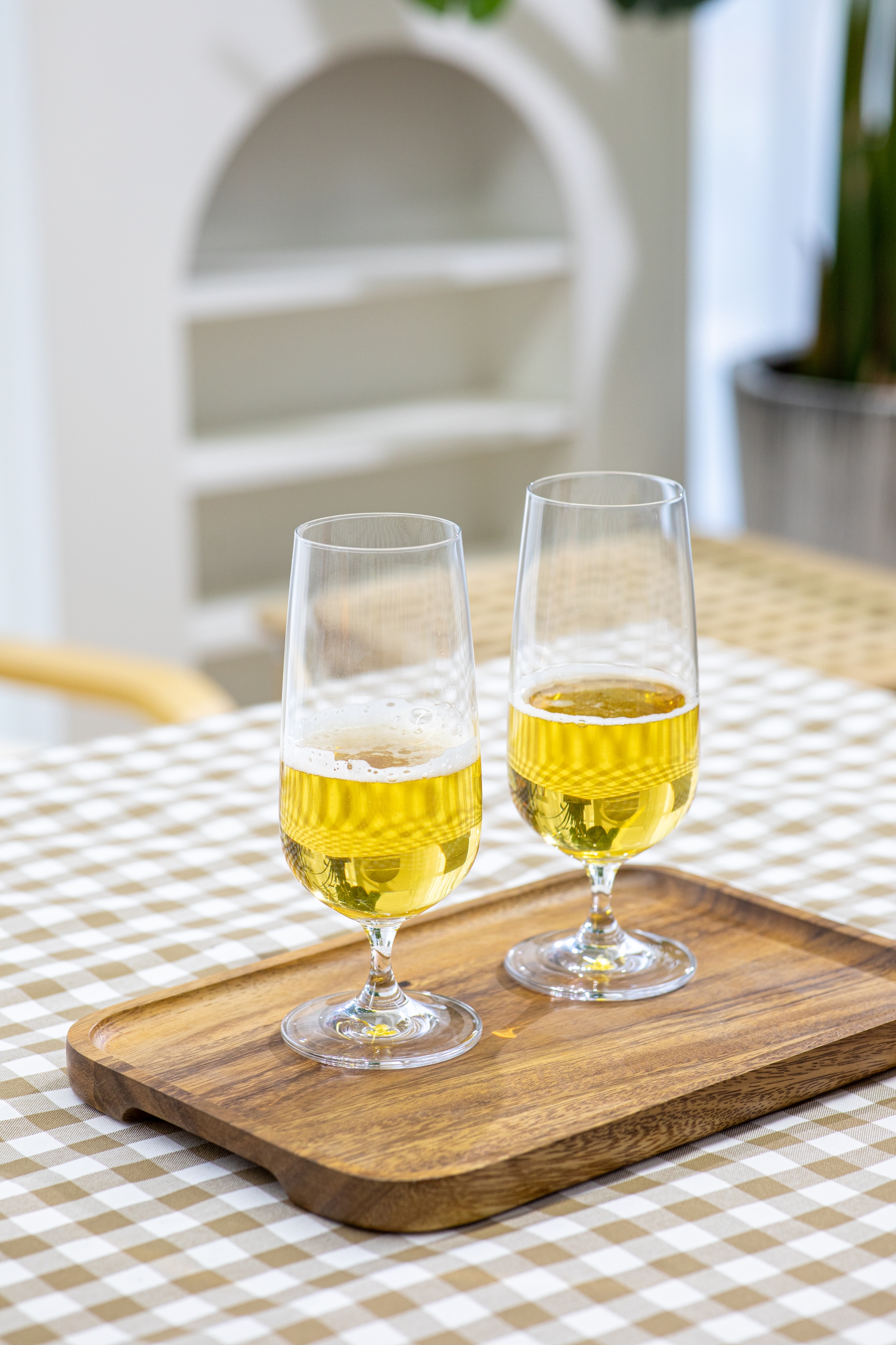 ECHTWERK Bierglas »Pilsbiergläser Set, ca. 400 ml«, (Set, 6 tlg.), Strapazierfähige Biertulpen, stilvoll und passend zur Tischdeko