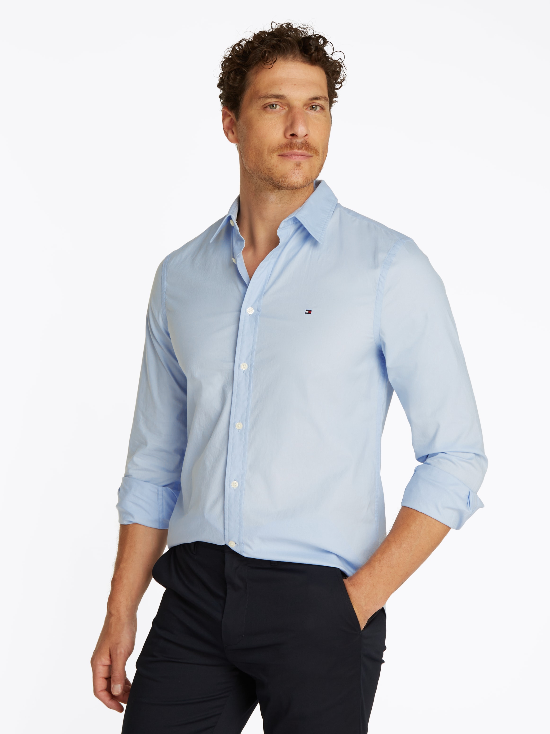 TOMMY HILFIGER Businesshemd »FLEX POPLIN KENT COLLAR SF SHIRT«, mit Logostickerei